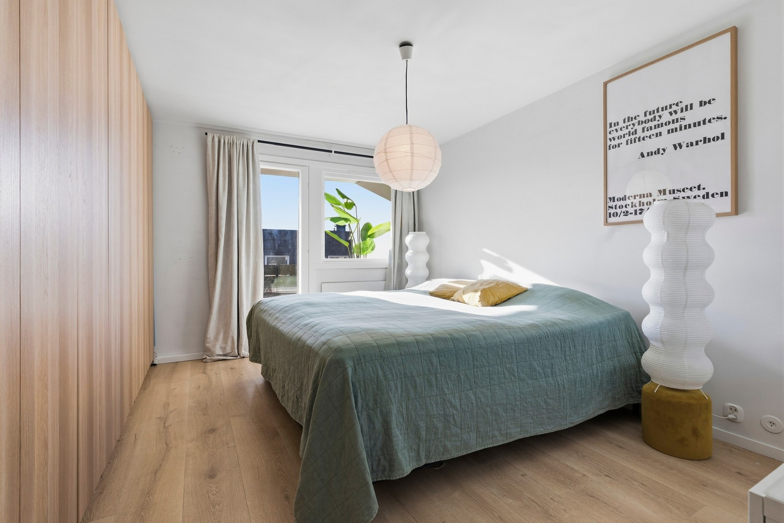 Hovedsoverom med utgang til balkong Galleribilde