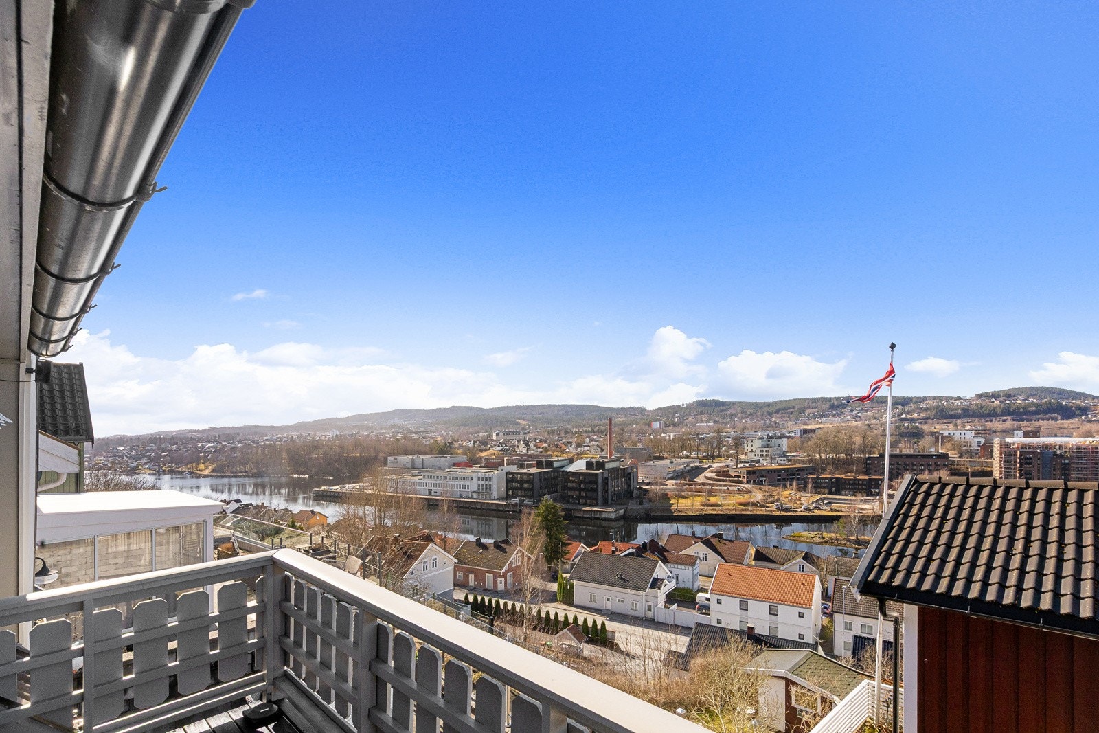 Utsikt fra balkongen Galleribilde