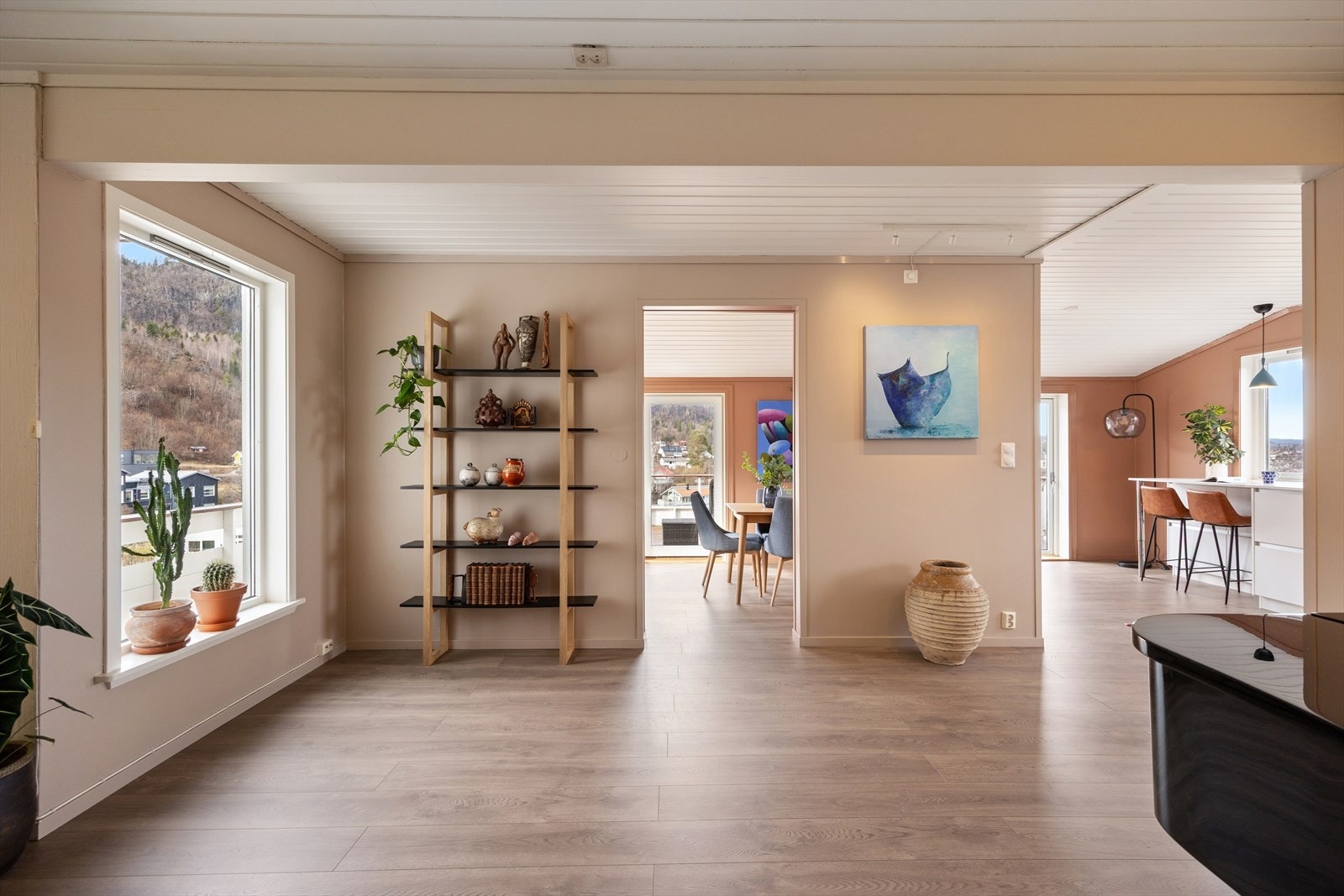 Stue/kjøkken. Galleribilde