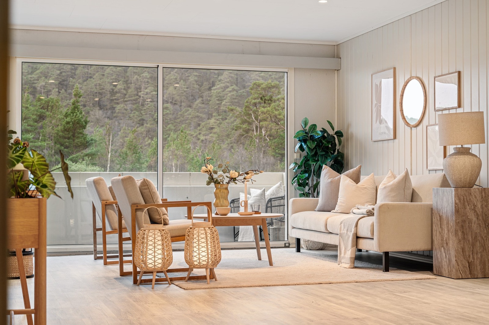 Her finner du en lys leilighet som ligger i 8. etasje Galleribilde