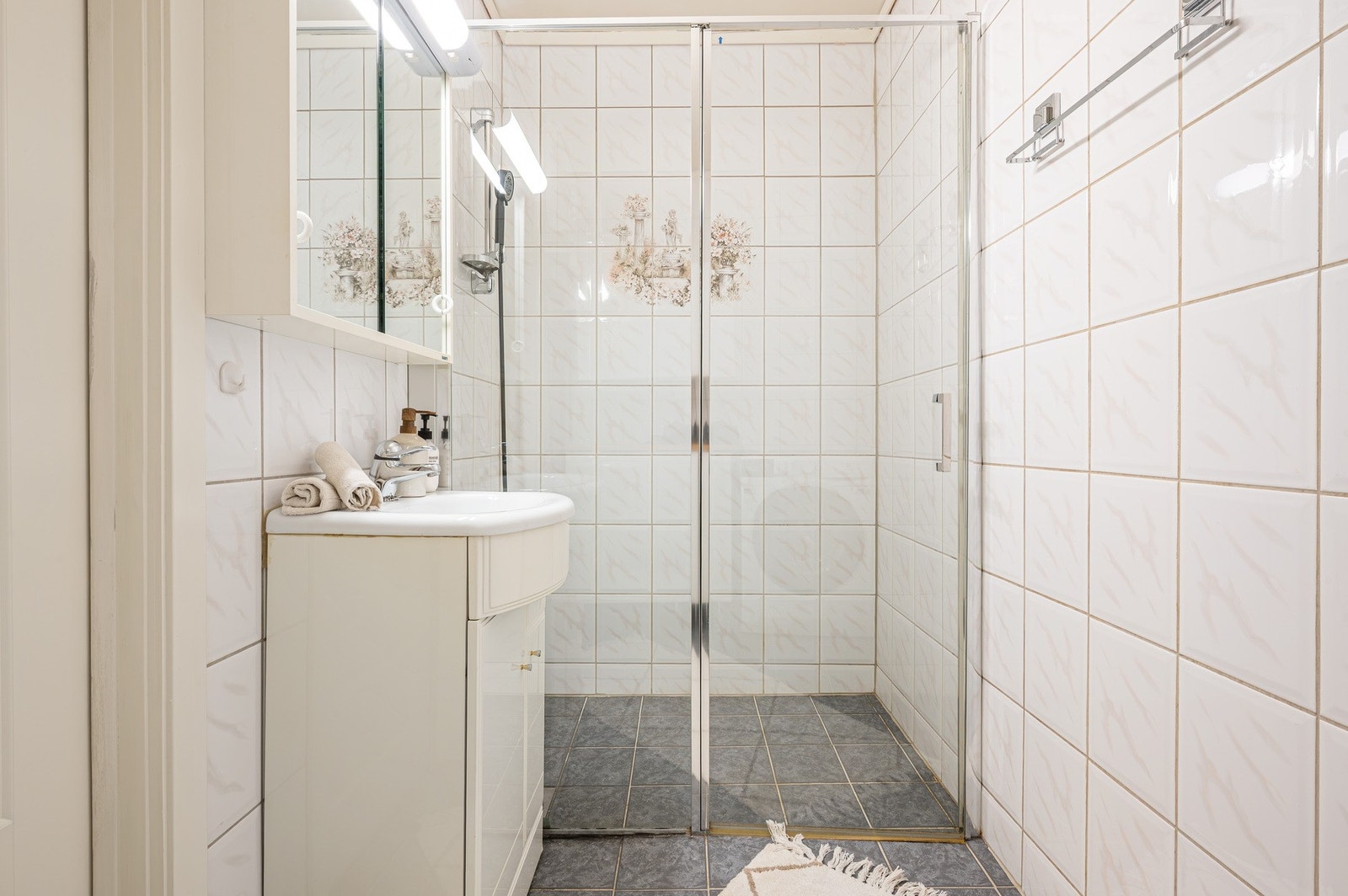 Badet har behov for oppussing Galleribilde