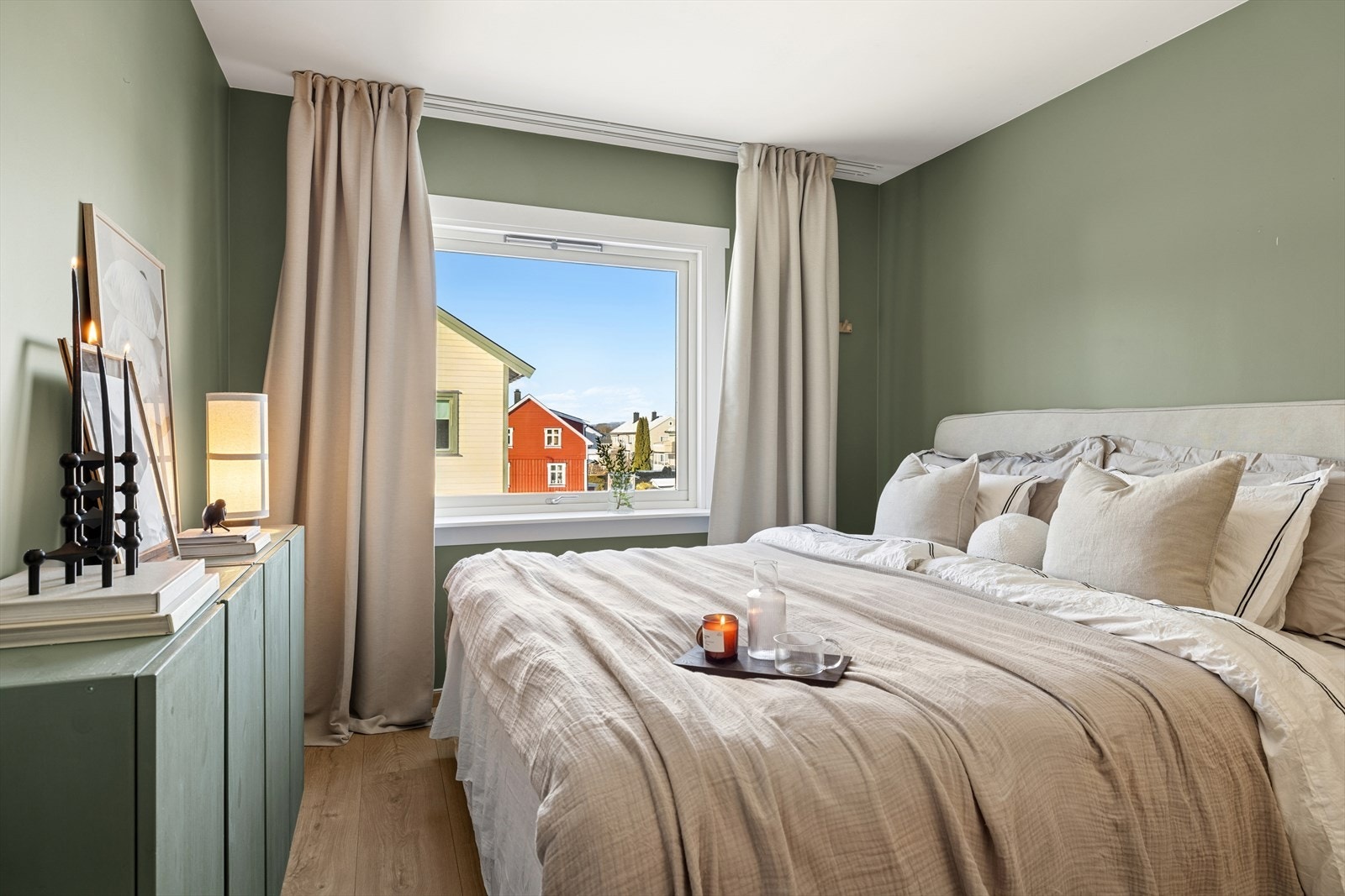 Leiligheten har 3 lyse og gode soverom. Galleribilde