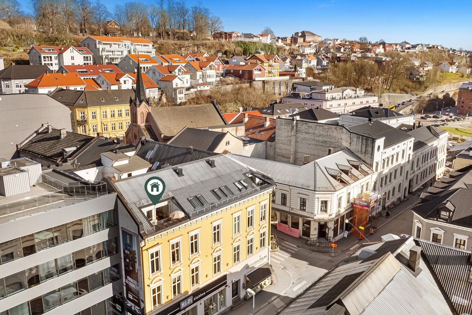 Balkongen gir gode solforhold og svært lite innsyn. Galleribilde