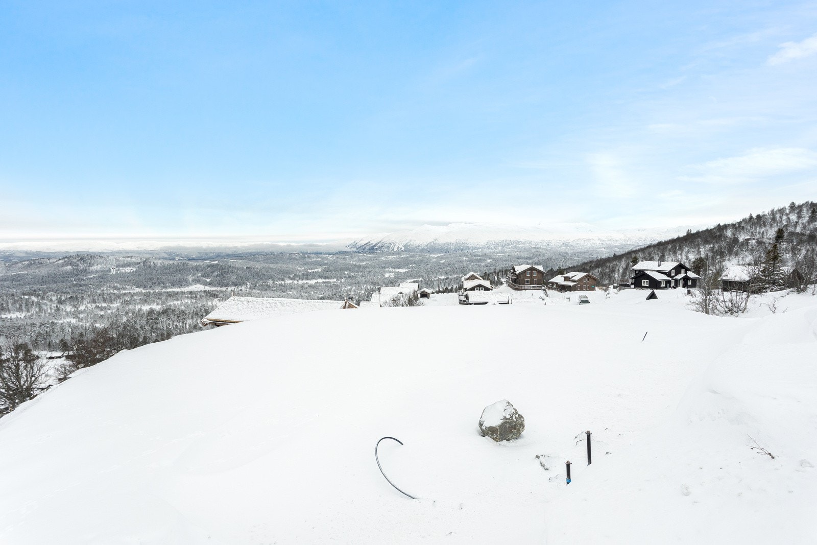 Utsikt over Raulandsfjell vinterstid Galleribilde