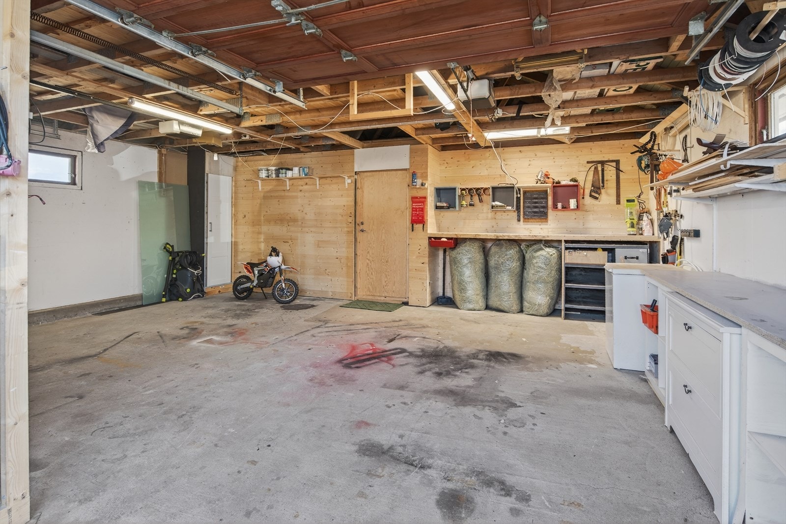 God plass til mer enn bil Galleribilde