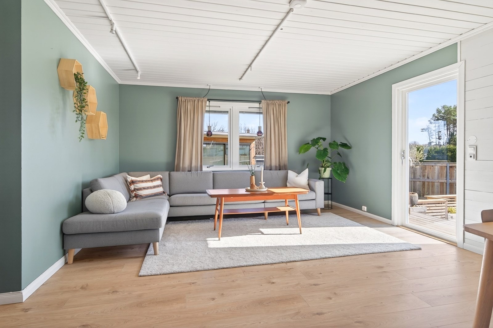 Det er valgt en behagelig farge i dagligstua Galleribilde