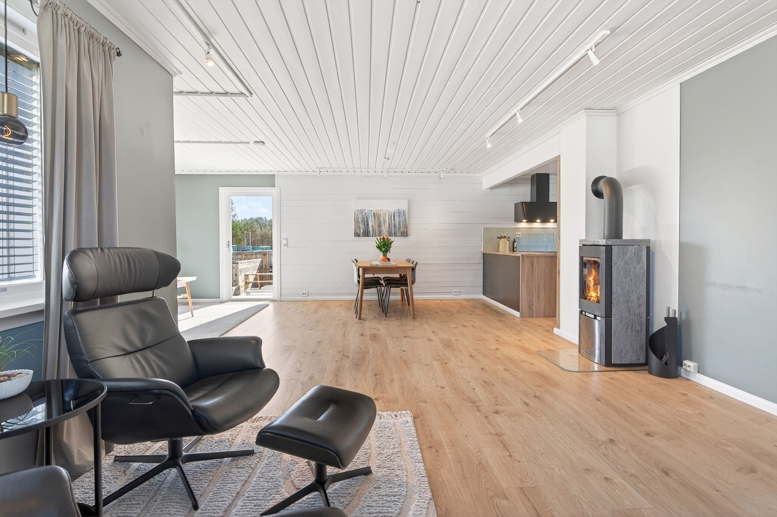 Effektivt ildsted med kleberstein Galleribilde