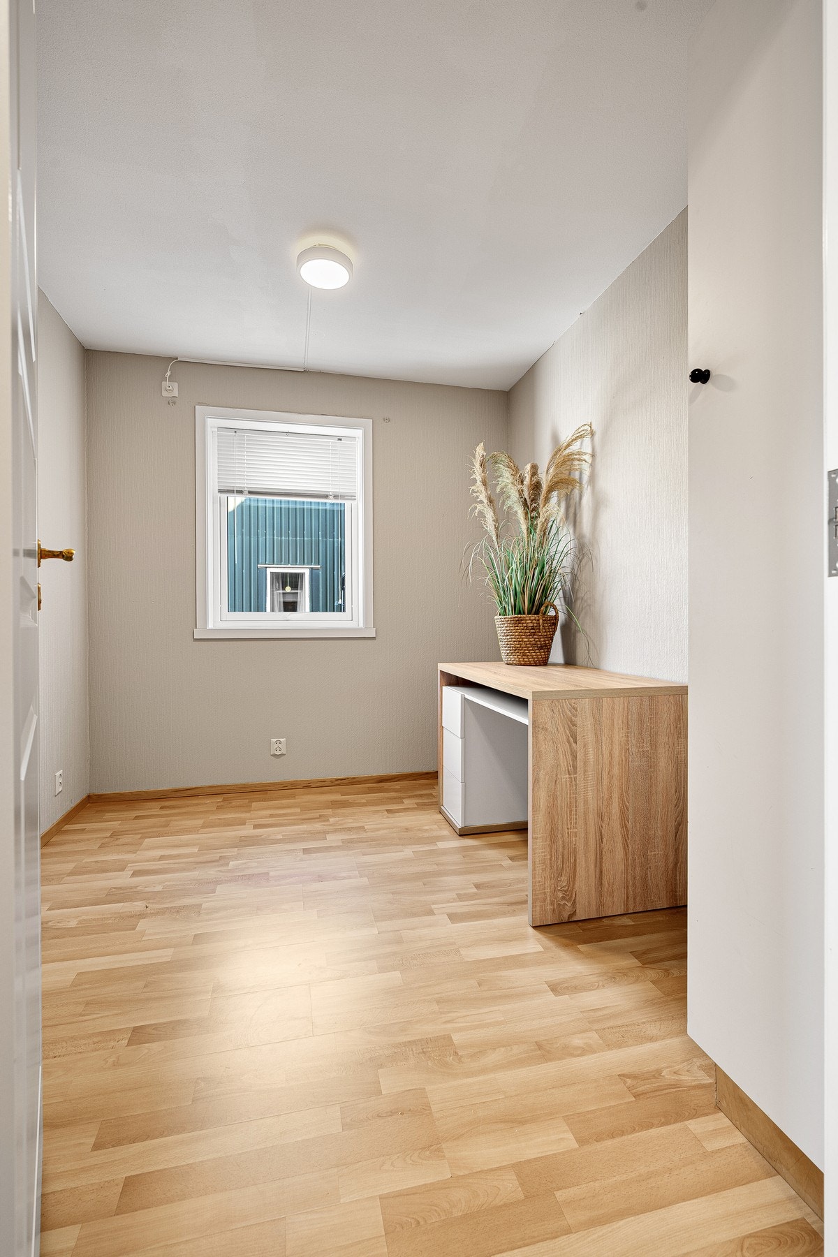 Soverom 3 - flere soverom gir god fleksibilitet og sørger for plass til både gjester, kontor eller annet Galleribilde