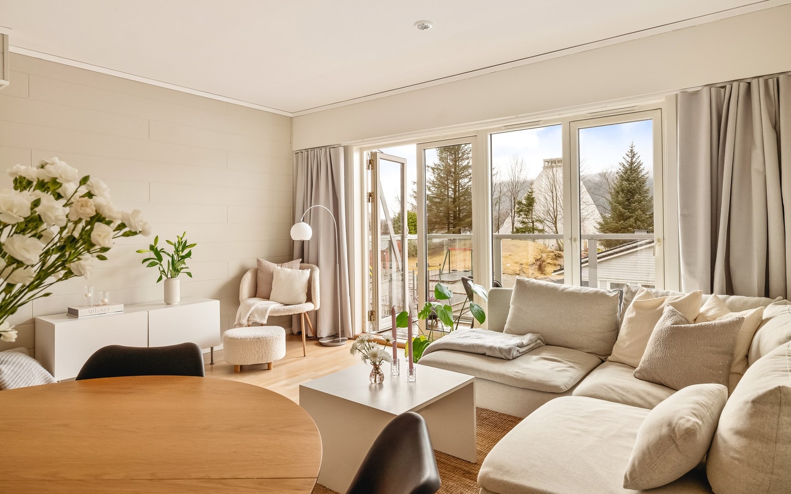 - Adolph Bergs vei 53 presentert av PrivatMegleren v/ Amalie Bakken - Galleribilde