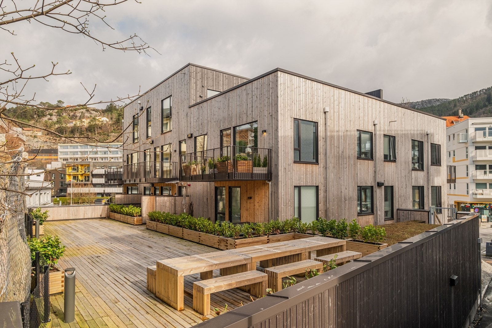 - Bygget er fra 2024 og leiligheten innehar dermed moderne kvaliteter og flotte materialvalg - Galleribilde