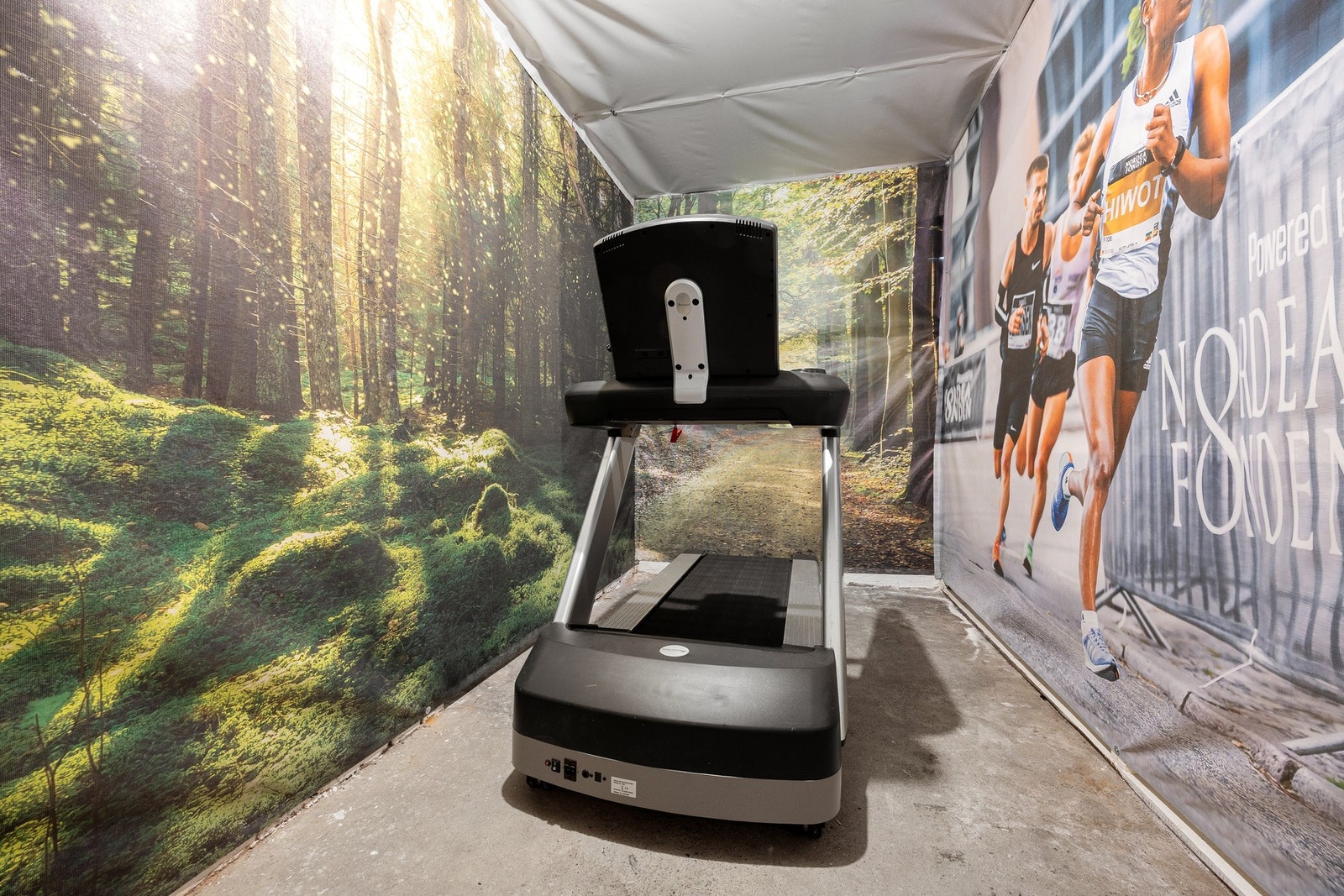 Bod i kjeller. Selger bruker boden som treningsrom. Galleribilde