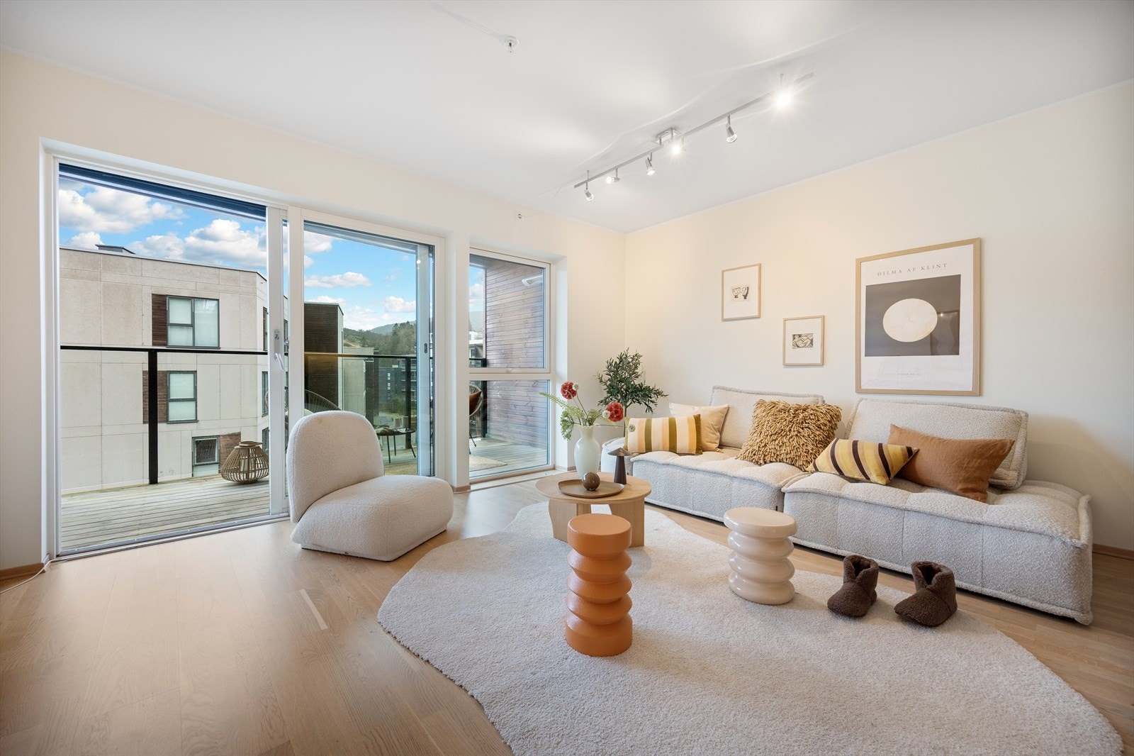 EiendomsMegler 1 v/ Petter Krantz har gleden av å presentere Myrdalsvegen 8E! Galleribilde