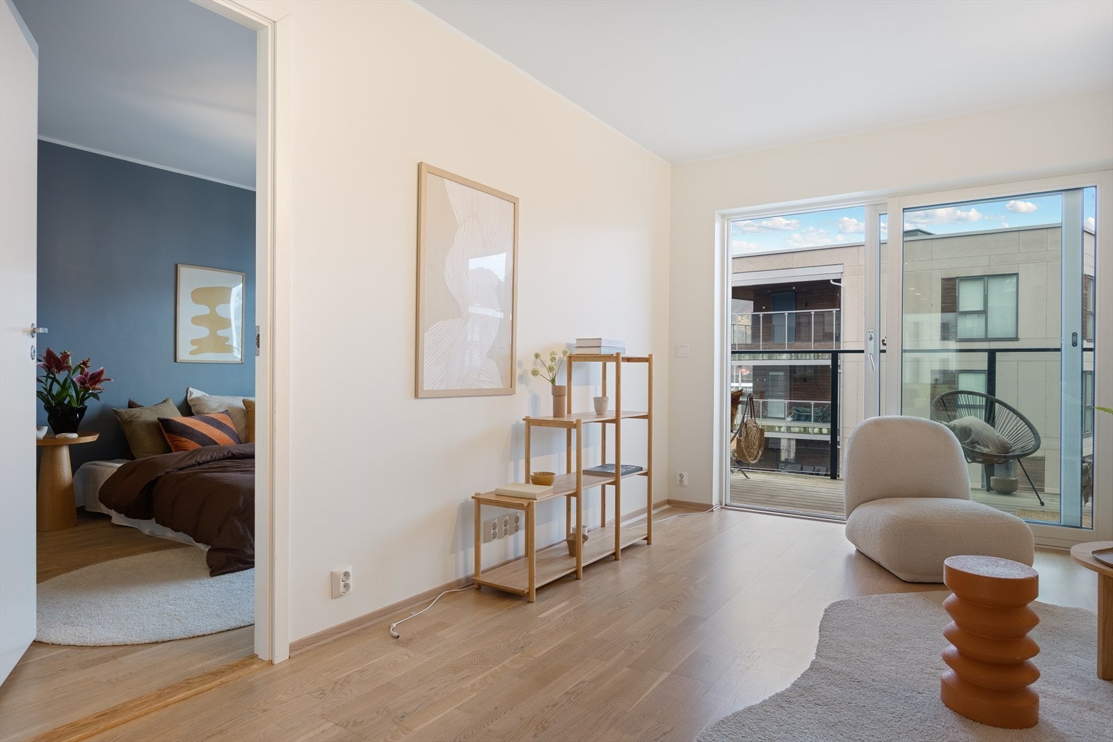 Fra stuen er det tilkomst til hovedsoverommet. Galleribilde