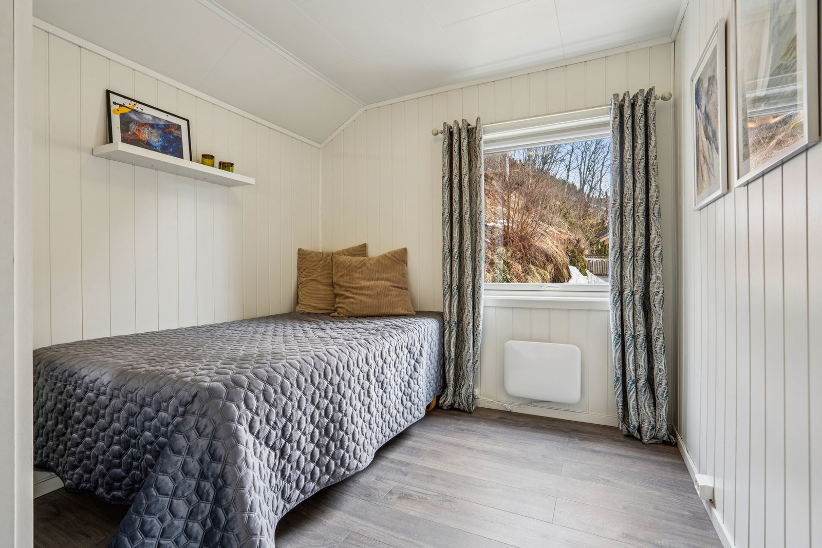 Soverom én. Galleribilde