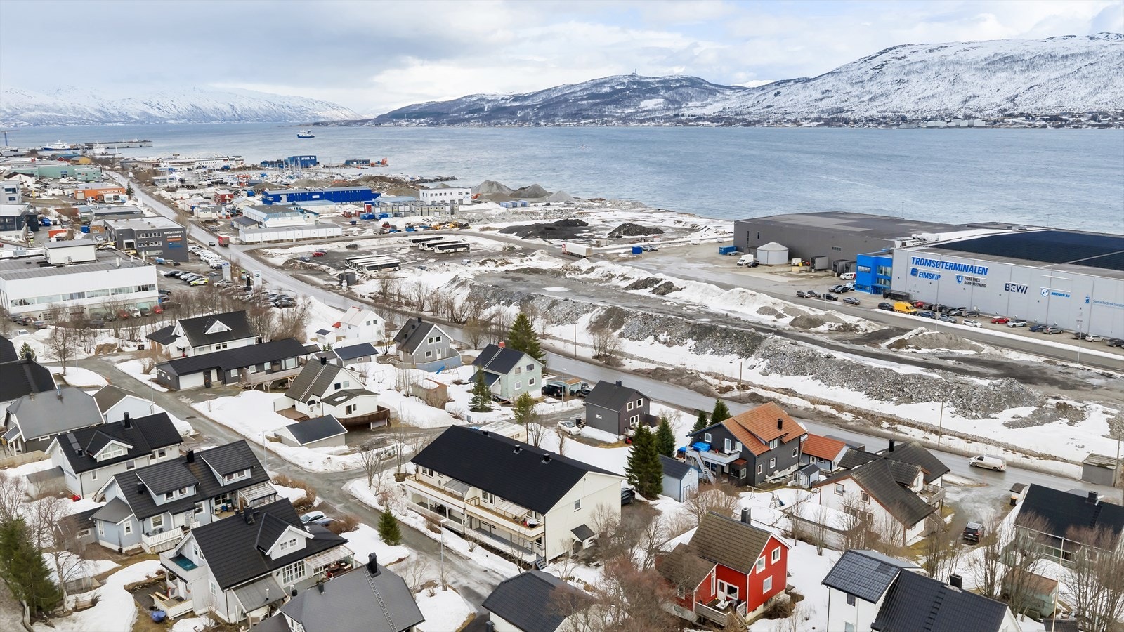 Kort veg til lysløype og flotte turområder! Galleribilde