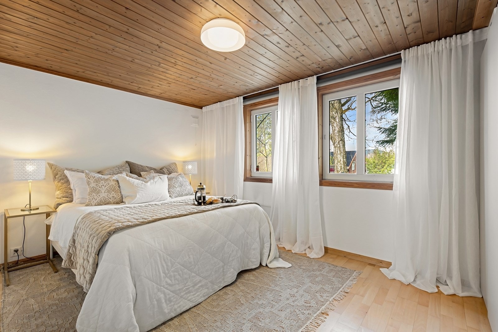 Mastersoverom i underetasje Galleribilde