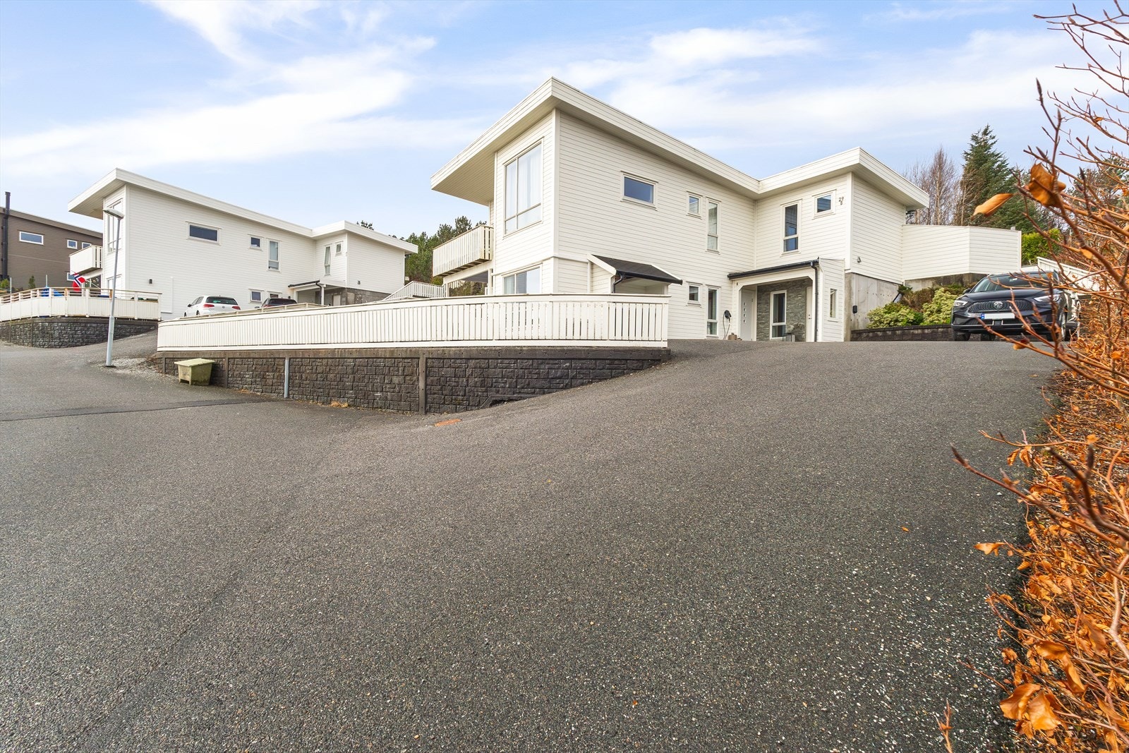 Asfaltert innkjørsel Galleribilde