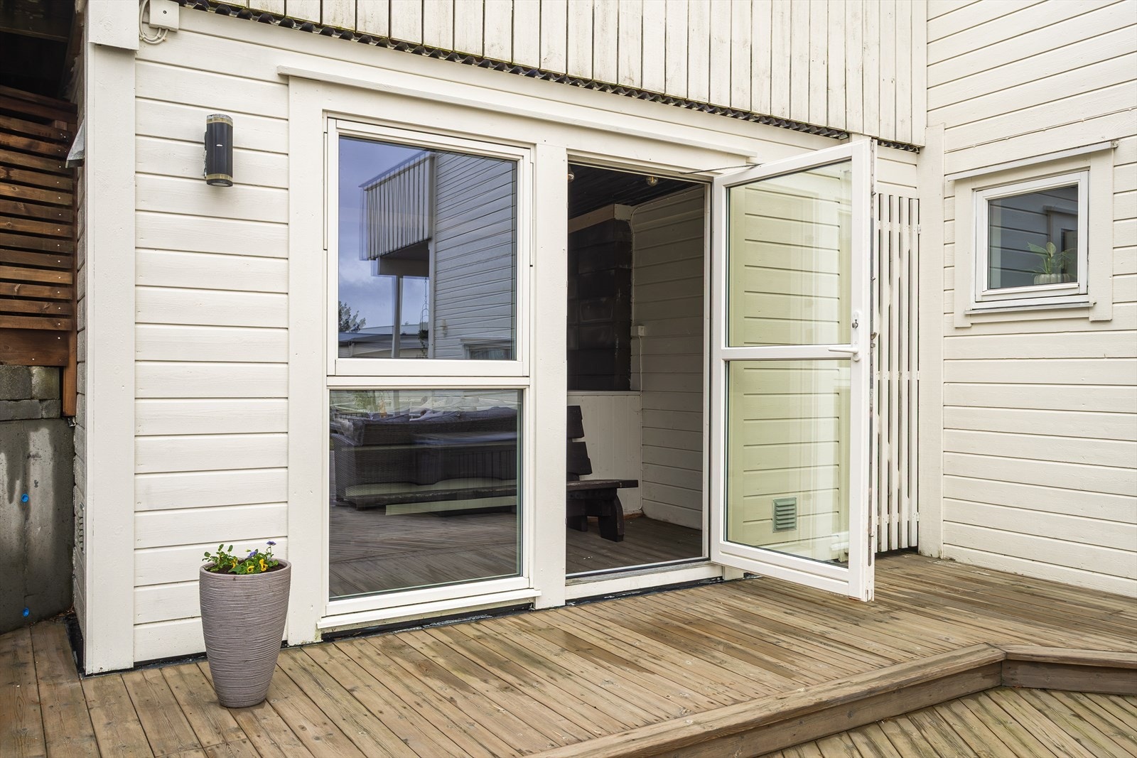 Utestuen ble bygget i 2016 (ikke omsøkt). Galleribilde