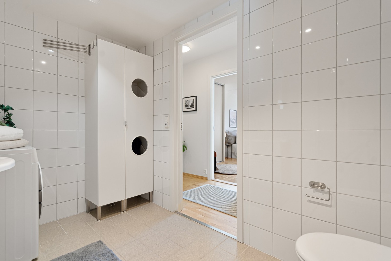 Pent flislagt bad Galleribilde