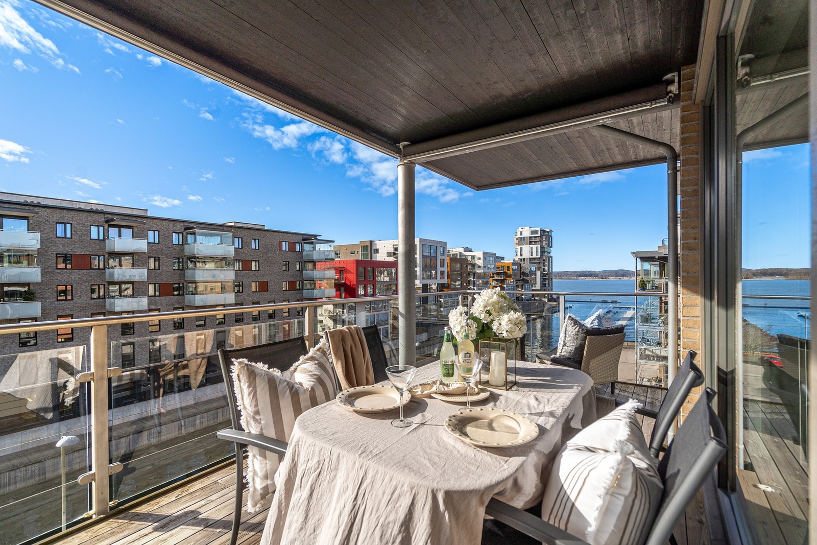 Velkommen til Rambergveien 19 - og denne flotte leiligheten beliggende i 5. etasje Galleribilde