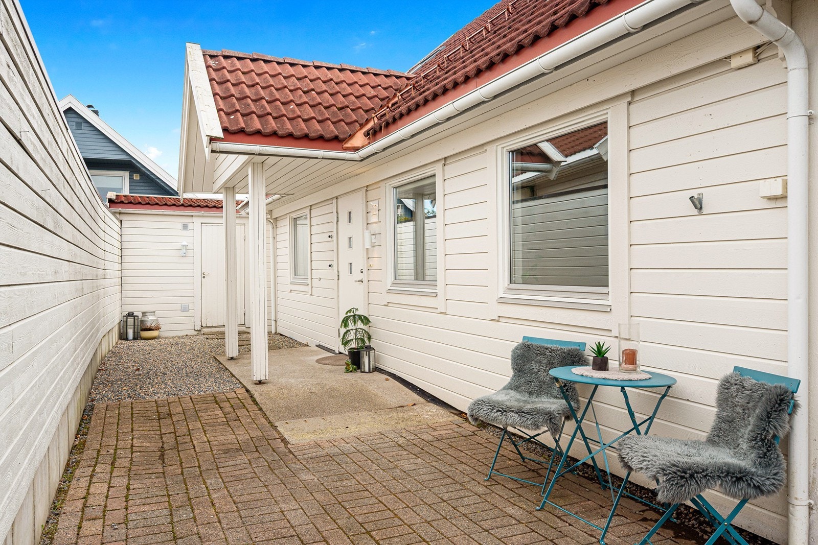 Overbygget inngangsparti Galleribilde