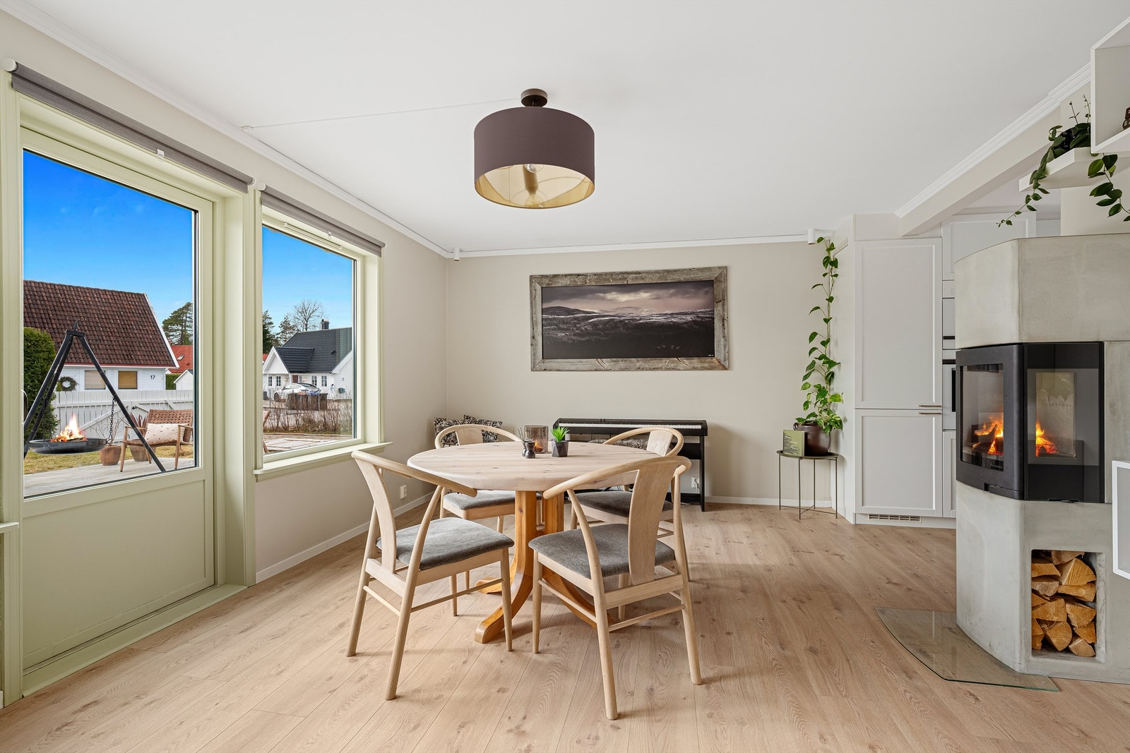 Åpen stue/spisestue Galleribilde