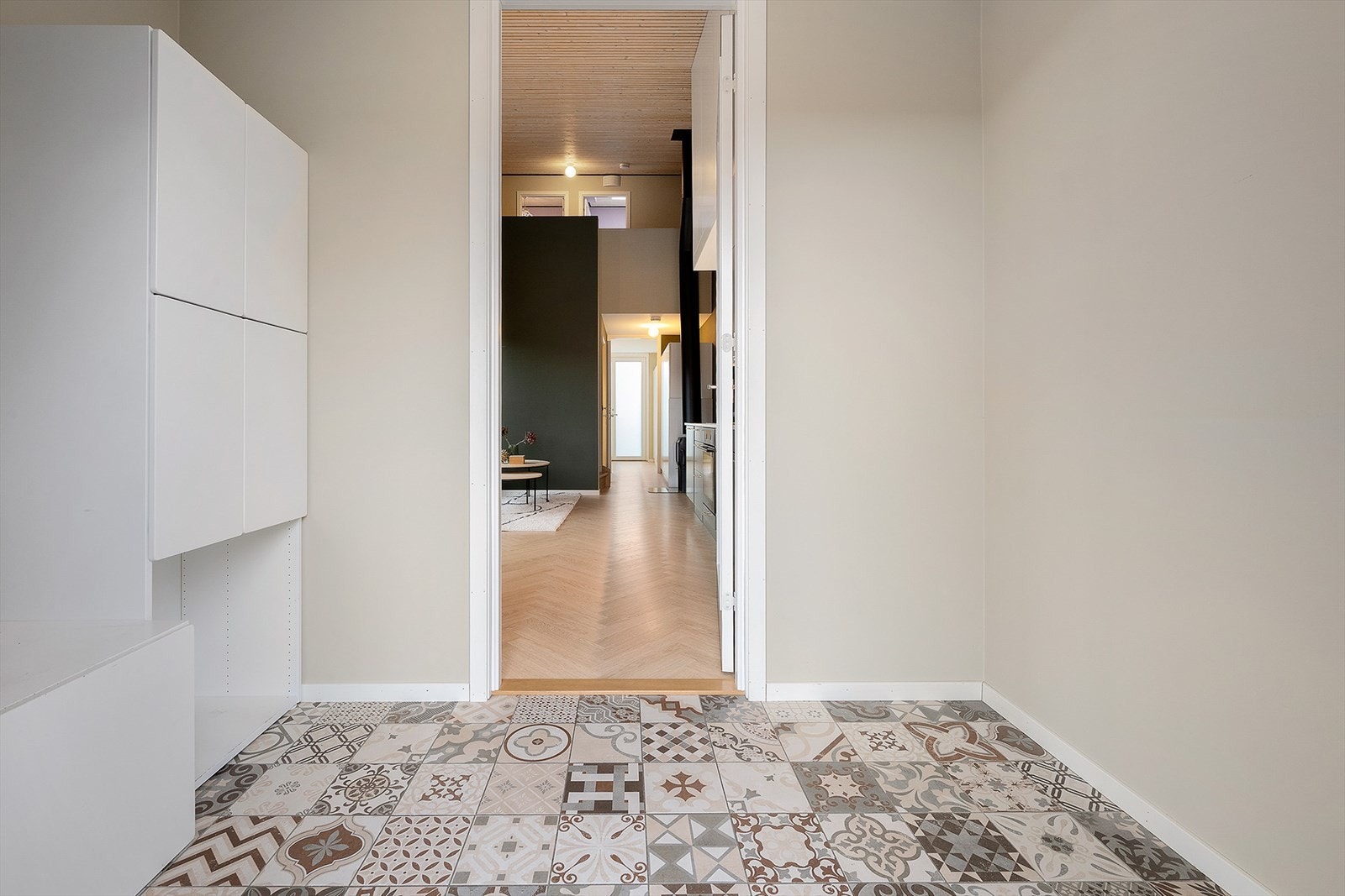 God skapplass i entré. Galleribilde