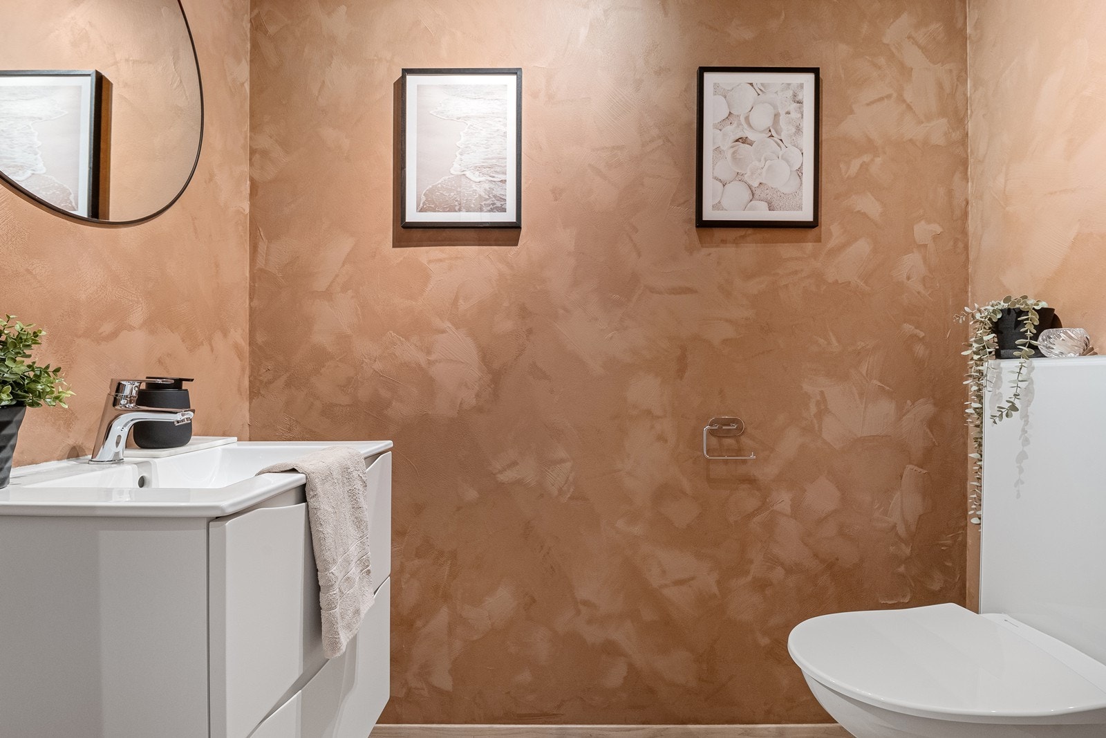 Boligen har et eget gjestetoalett. Galleribilde