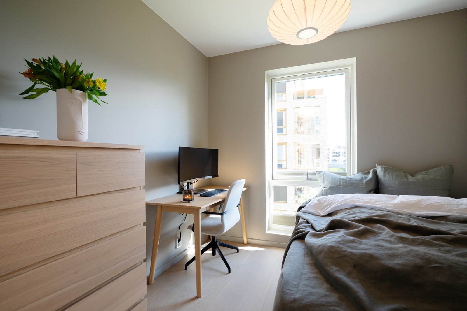 Soverom tre egner seg også utmerket som gjesterom, soverom og kontor Galleribilde