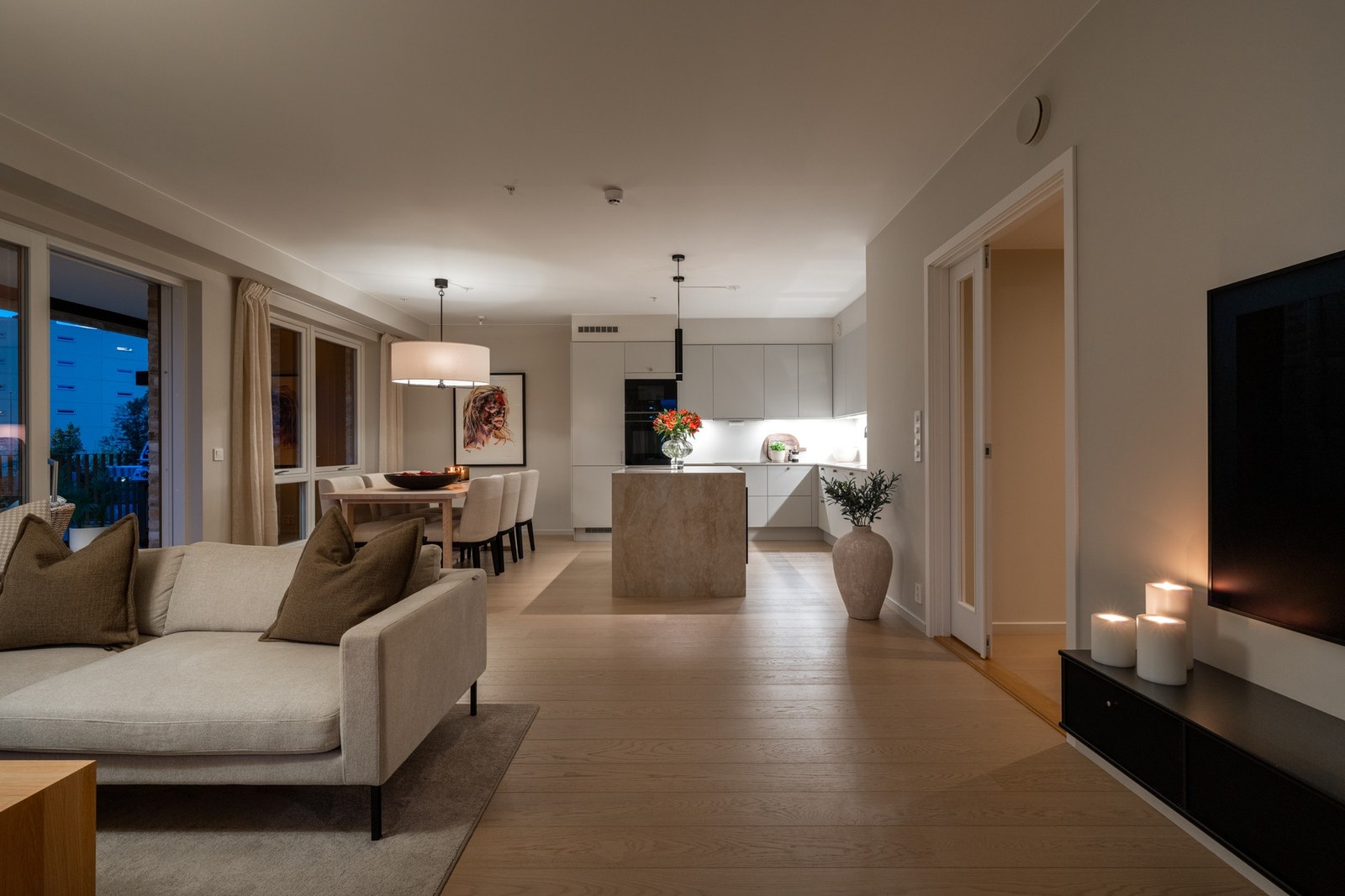 Meget god intern beliggenhet i byggets 3. etasje Galleribilde