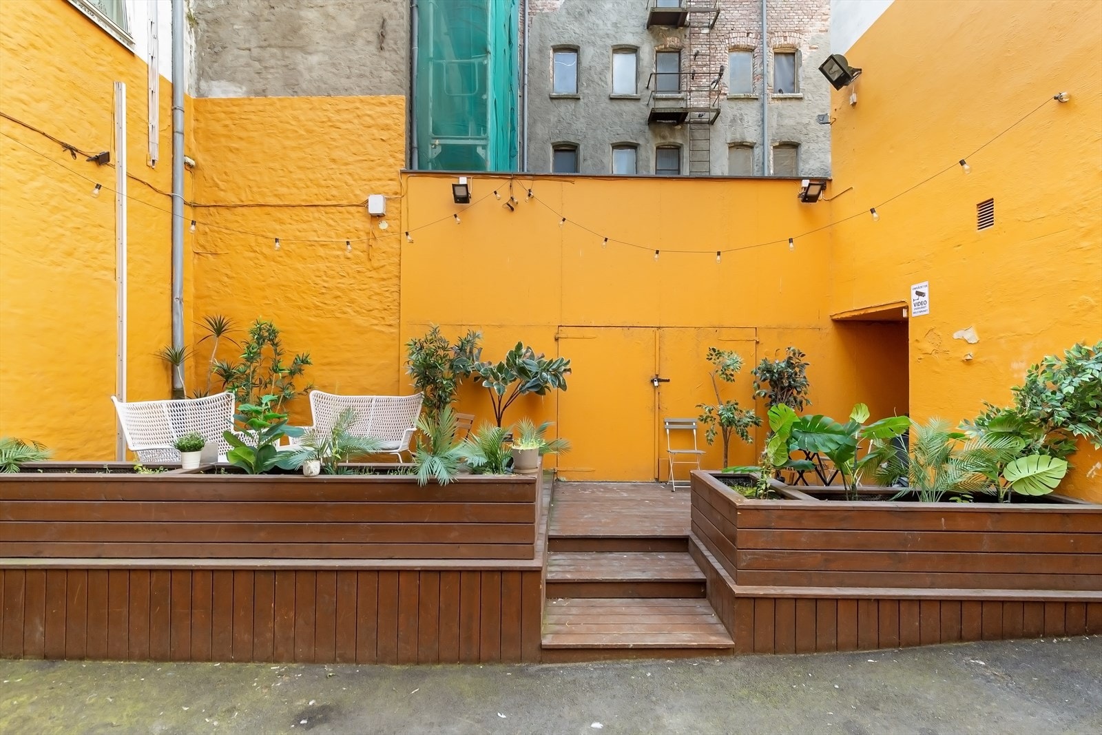 Leiligheten har en meget sentral beliggenhet med gangavstand til alt av fasiliteter. Galleribilde