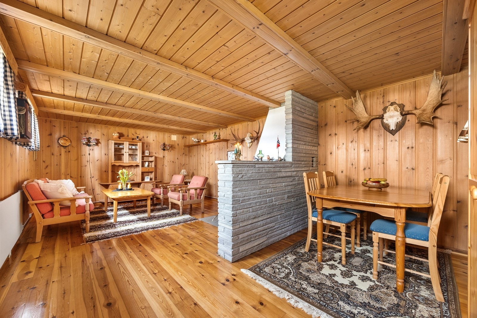 Rommet er godkjent som hobbyrom og er ikke godkjent for varig opphold. Galleribilde