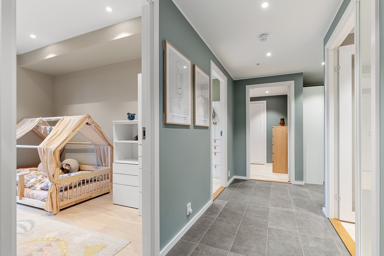 Leiligheten har tre gode soverom med fine størrelser Galleribilde