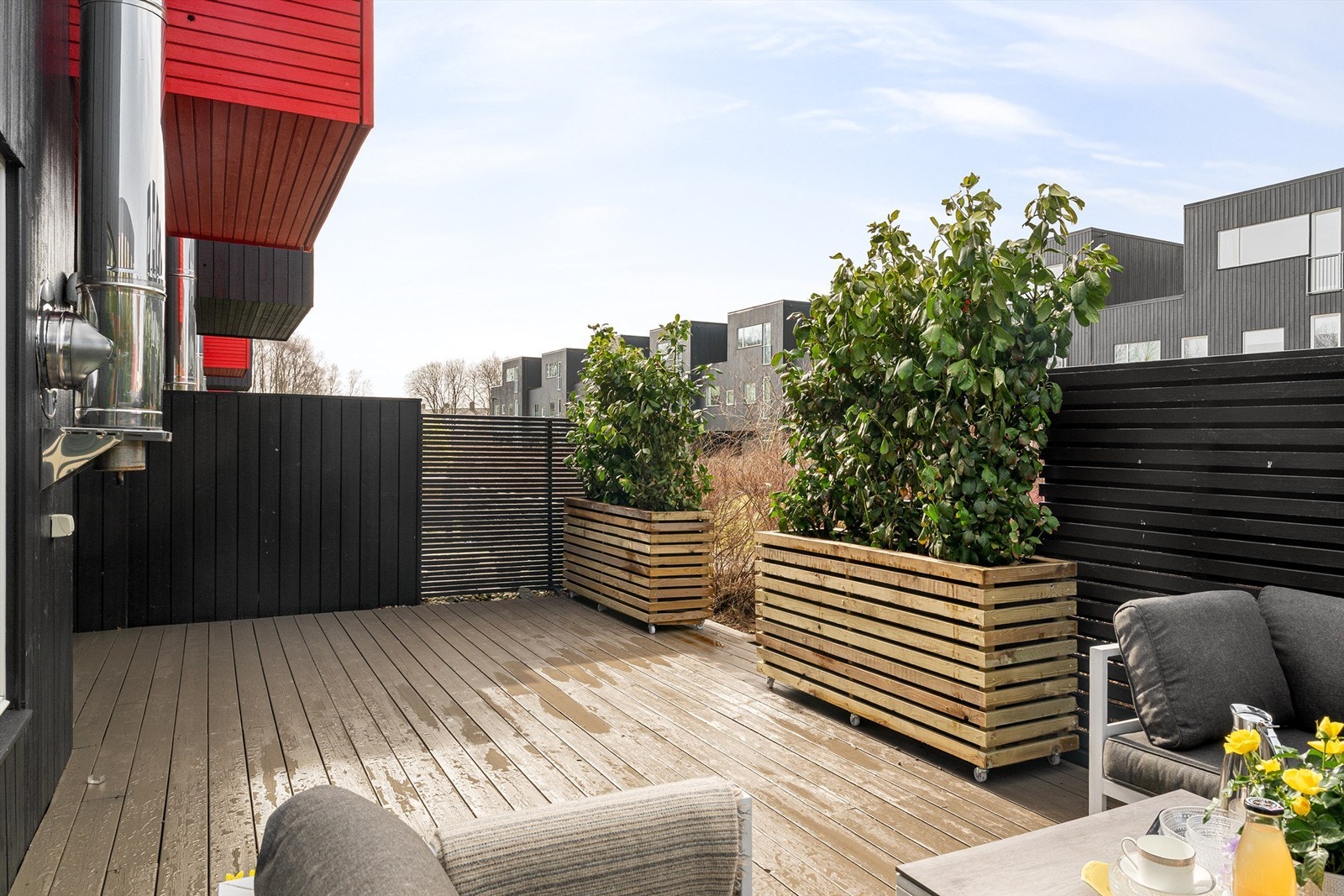 Terrasse mot vest. Her kan ettermiddagssolen nytes! Galleribilde