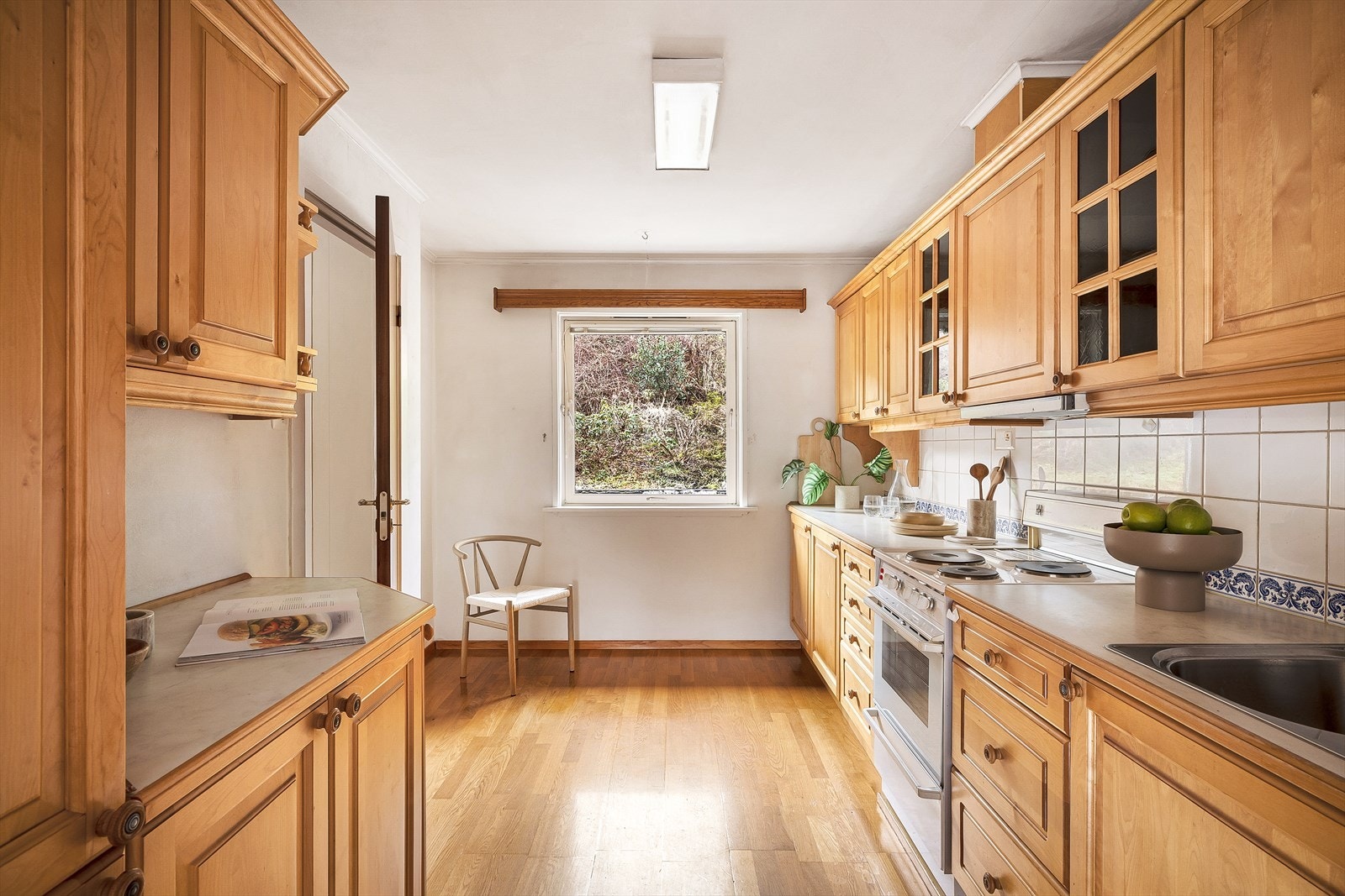 Kjøkkenet er romslig og måler 10,4m2 Galleribilde