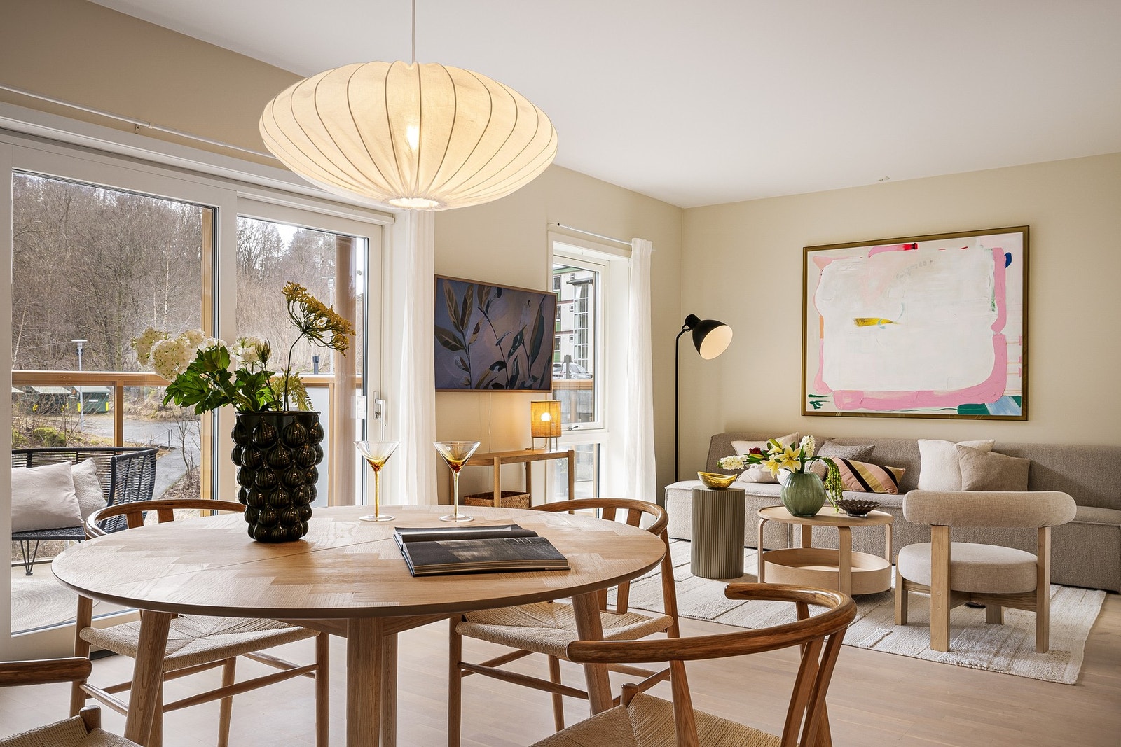 Her er det også utgang til balkongen. Galleribilde