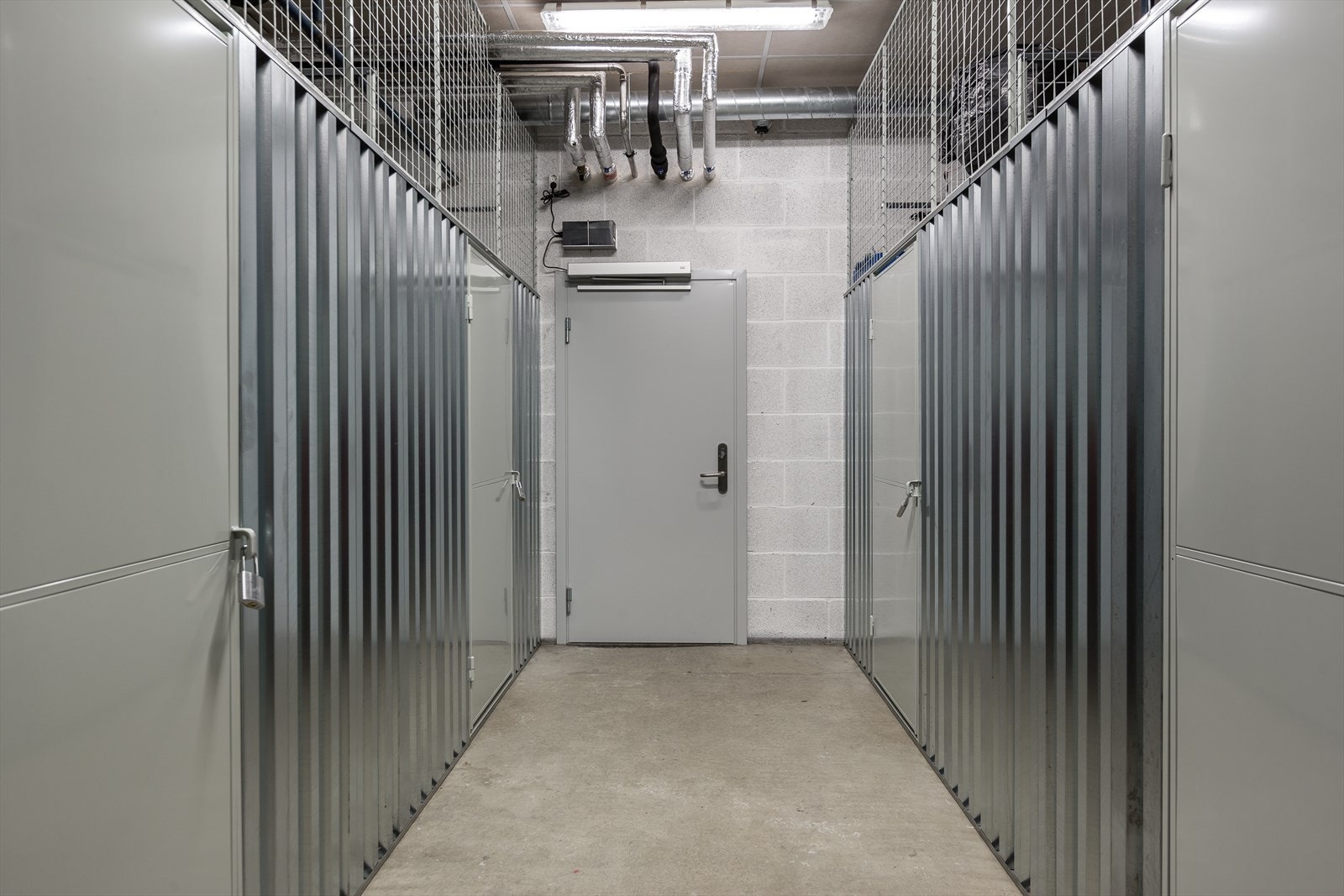 Leiligheten disponerer en bod i kjelleren, oppmålt til 5 kvm. Galleribilde