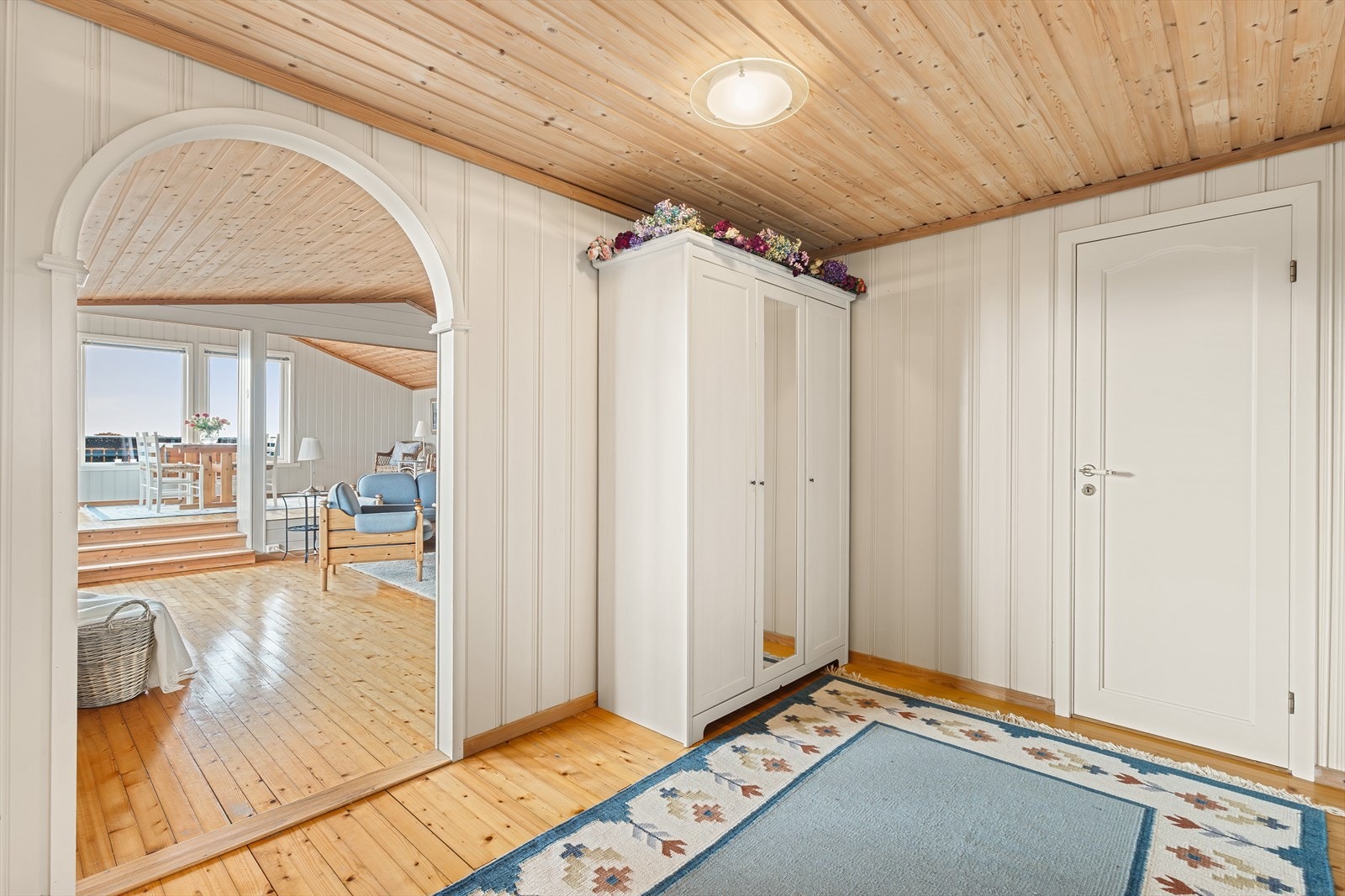 Her er det også plass til garderobeskap Galleribilde