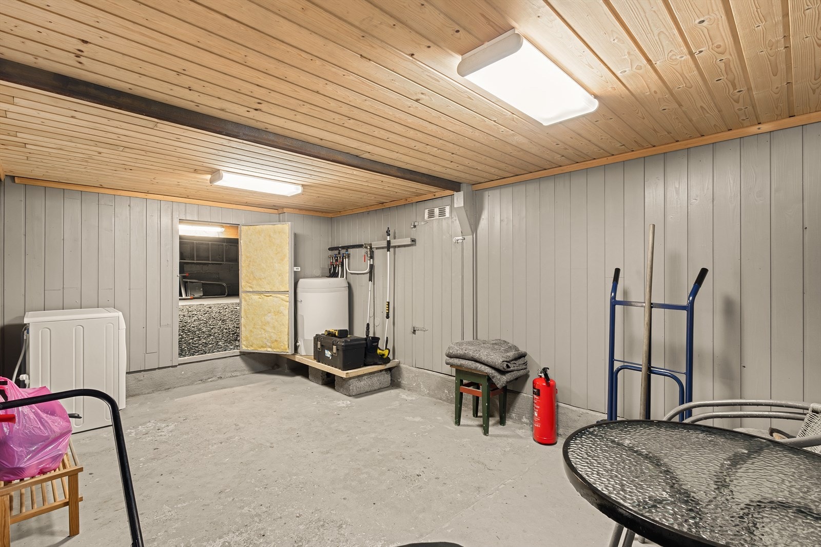 I kjeller er det plass til lagring av utstyr. Galleribilde