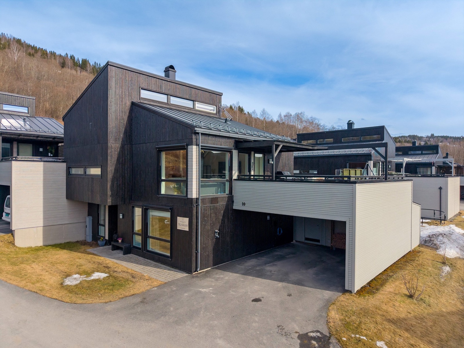 Pent opparbeidet uteområde Galleribilde