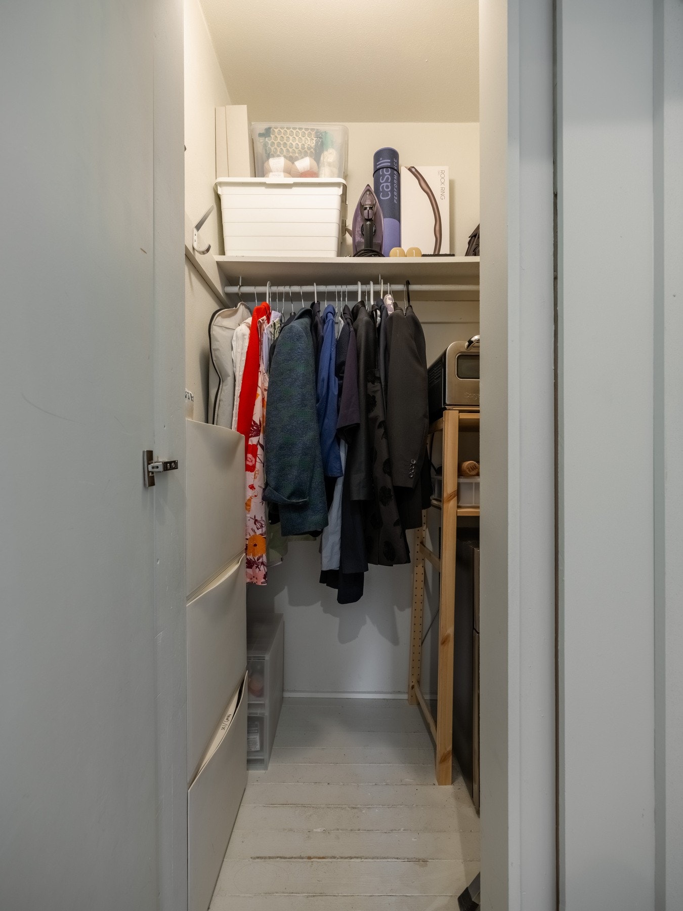 Praktisk også, med eget kott med god plass. Galleribilde