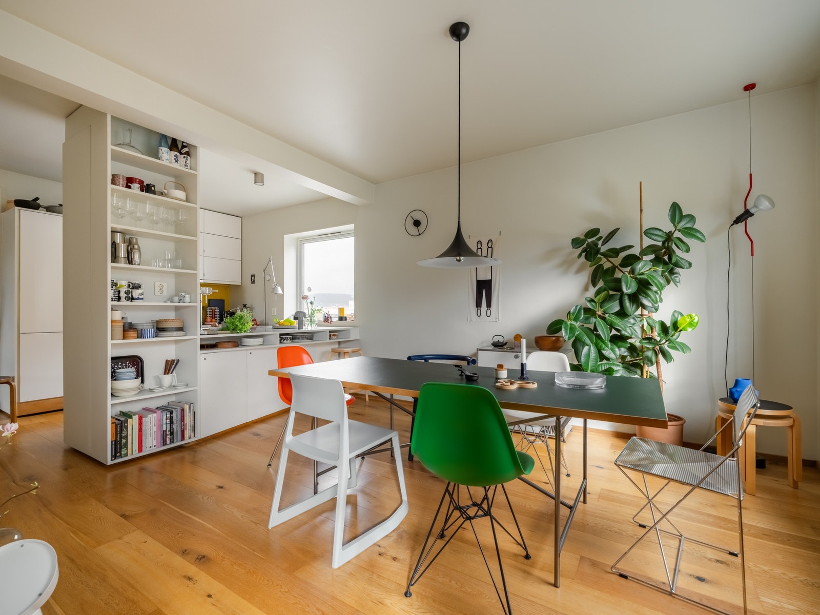 Nå er vi inne på kjøkkenet. Galleribilde