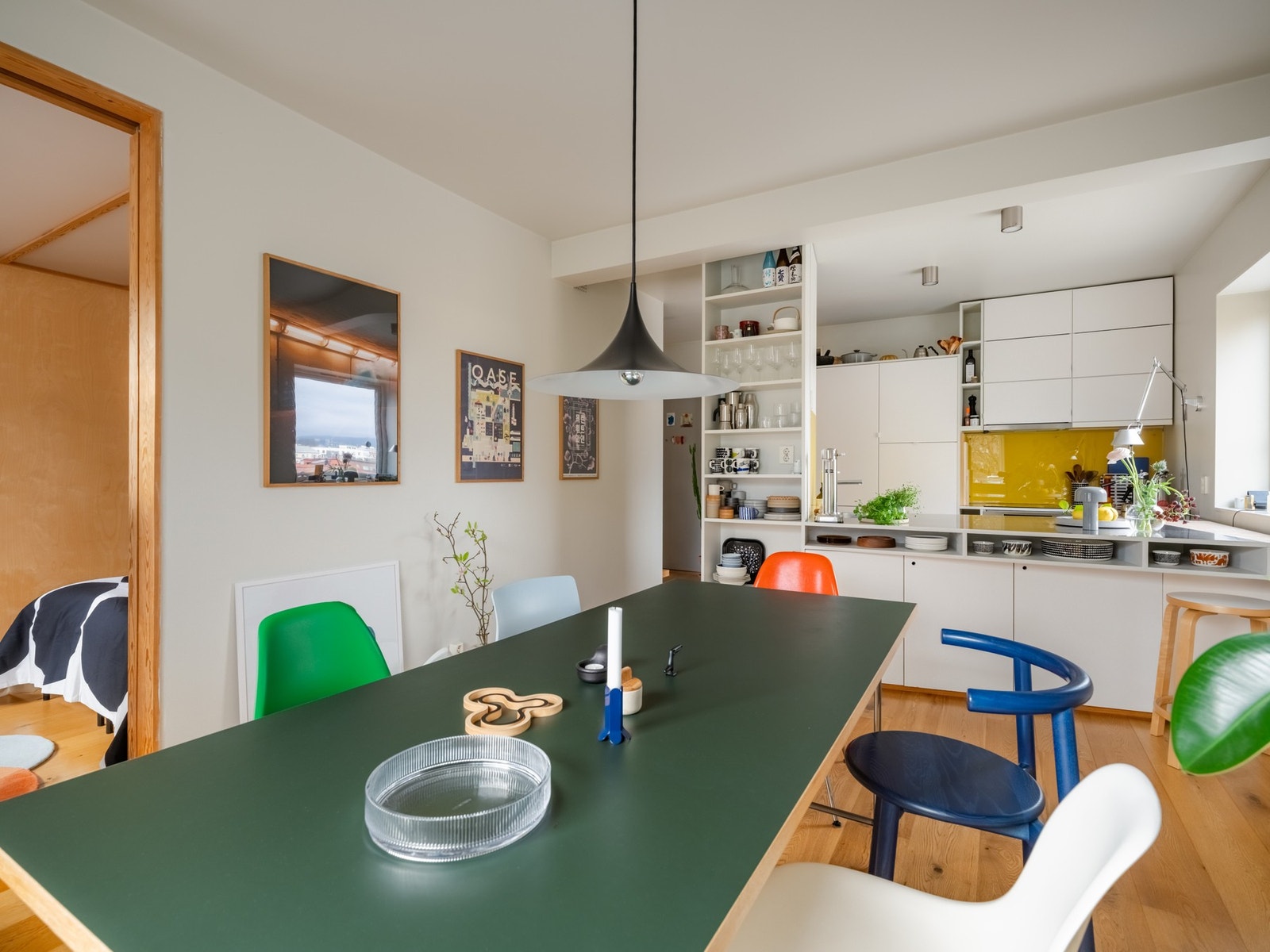 Eller et stort, deilig spisekjøkken! Det beste av alt tenker vi. Galleribilde