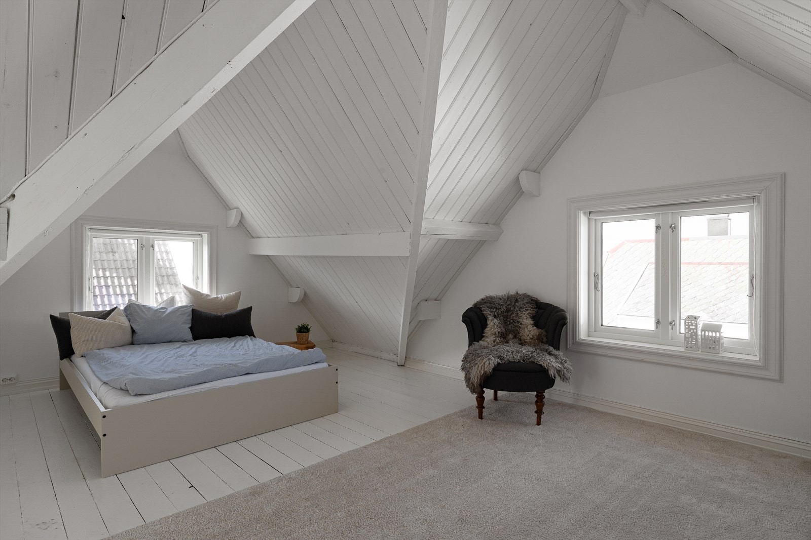 Loftet egner seg godt som lagringsrom eller annet etter behov. Galleribilde