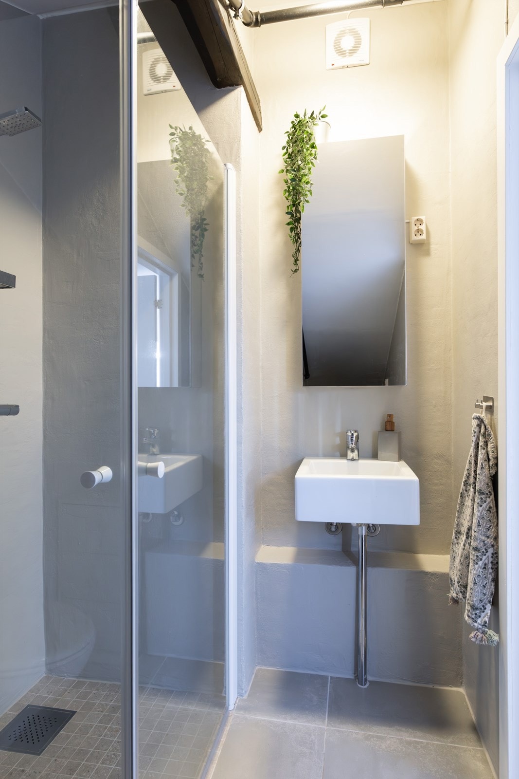 Badet oppleves meget delikat og praktisk. Galleribilde