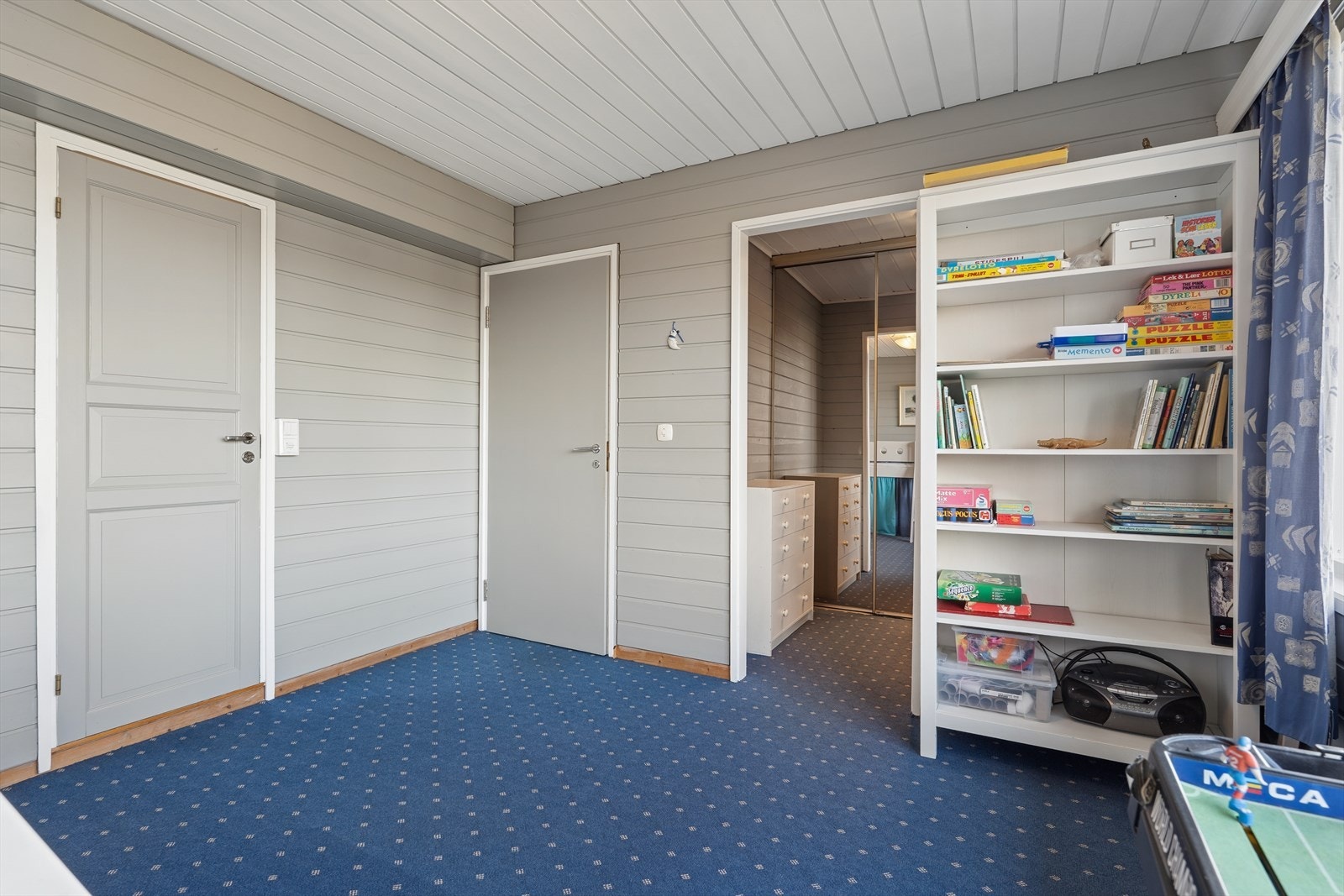 Rommet har god plass til seng og møblering. Se pkt. ferdigattest / midlertidig brukstillatelse. Galleribilde