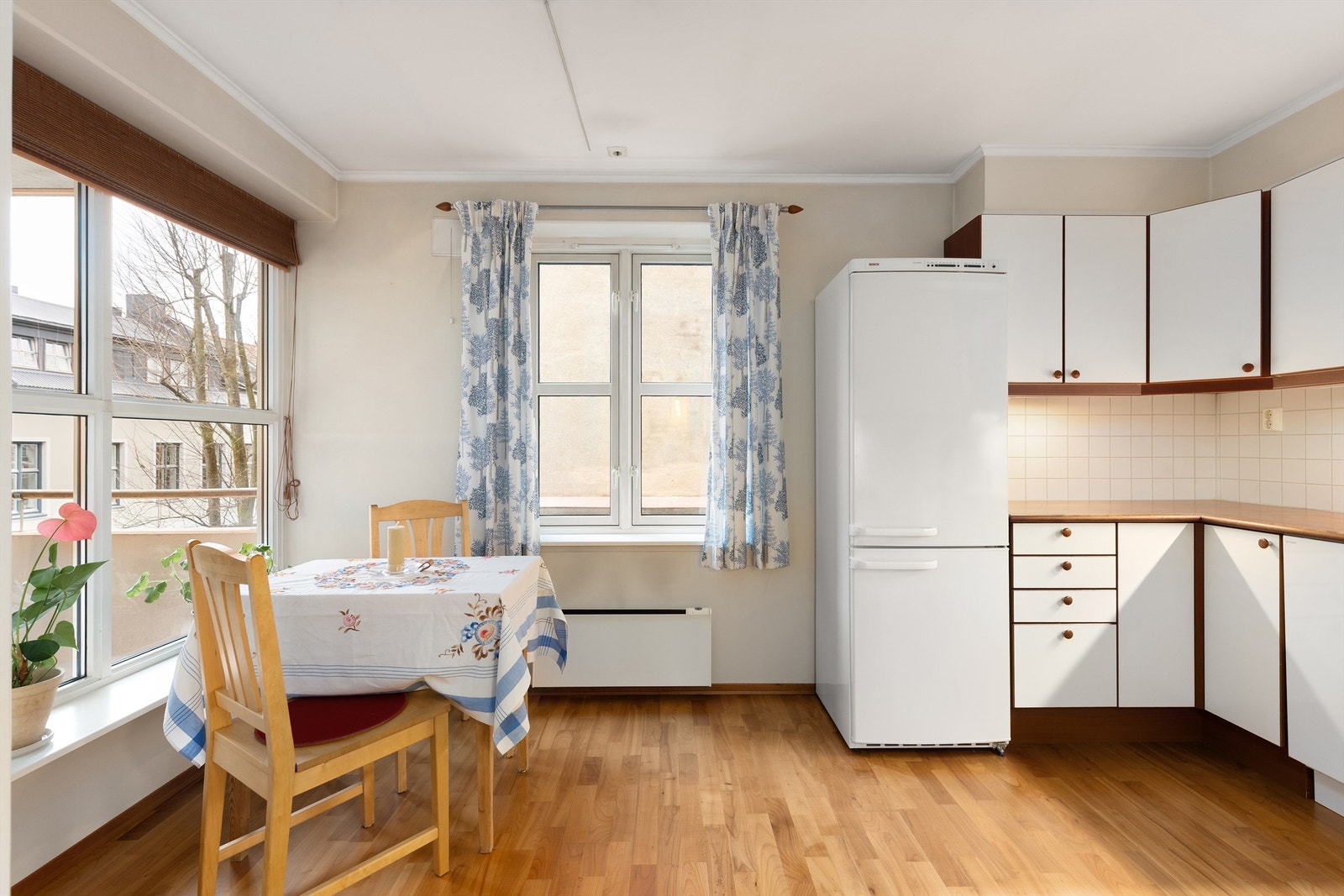 Separat kjøkken fra byggeår Galleribilde