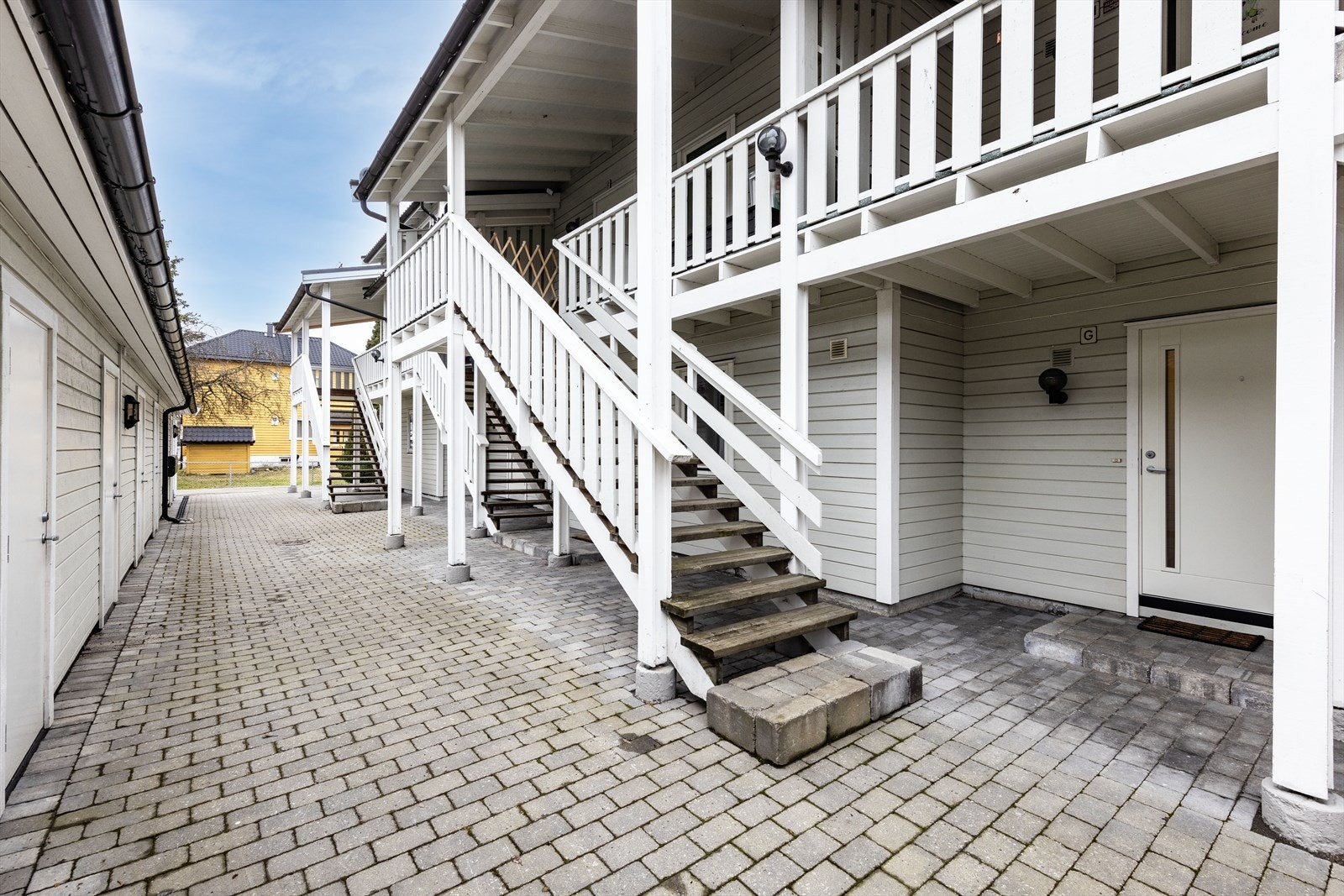 Hyggelig felles inngangsparti. Galleribilde