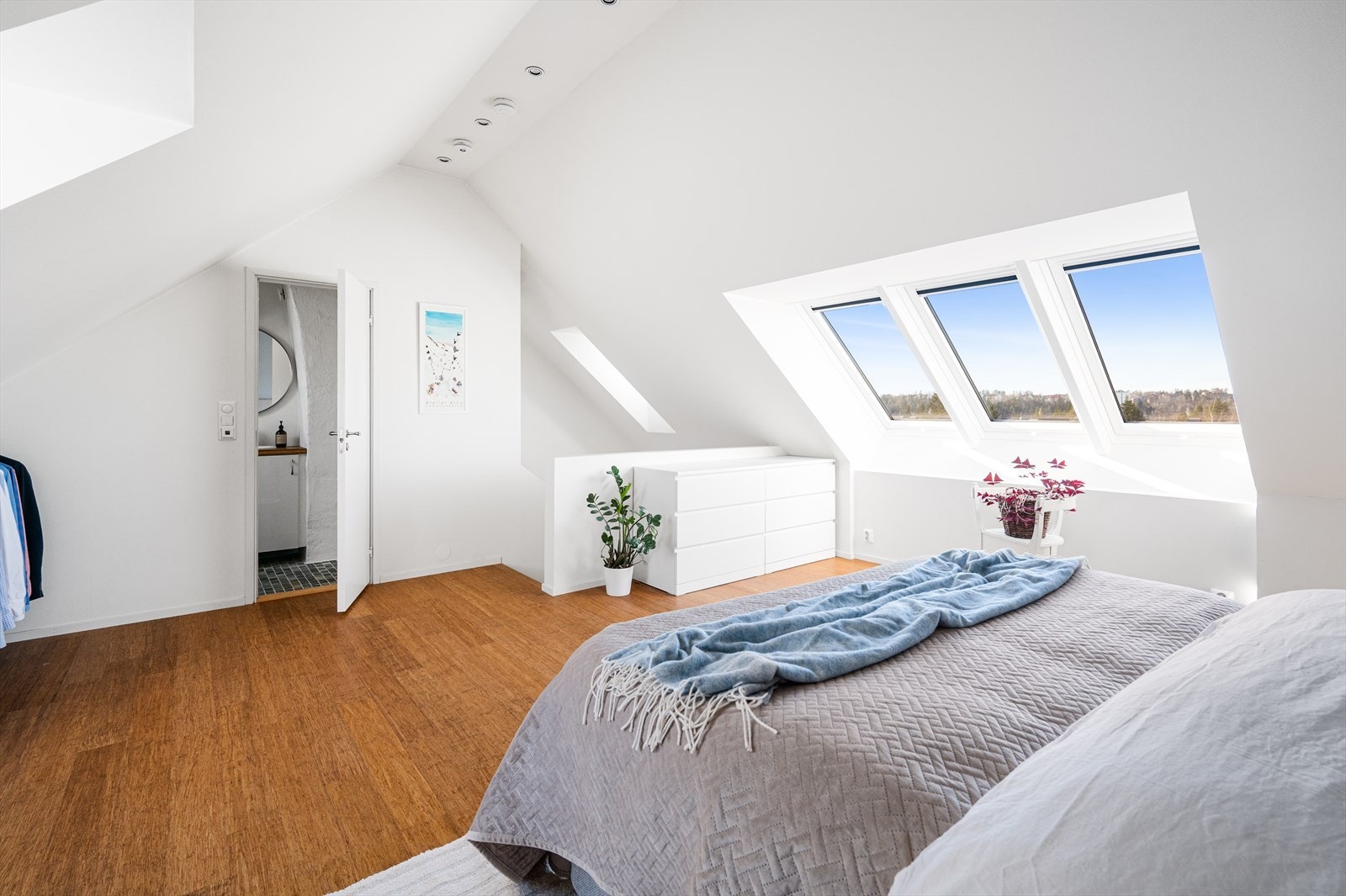 Loftetasjen er innredet i 2011. Galleribilde