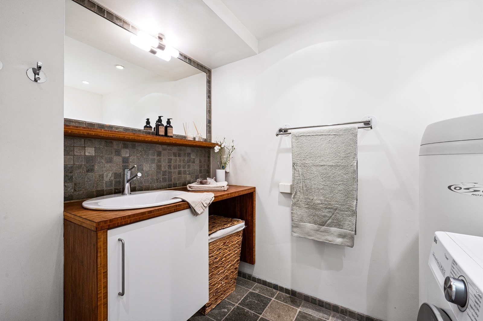 Det er opplegg for vaskemaskin. Galleribilde